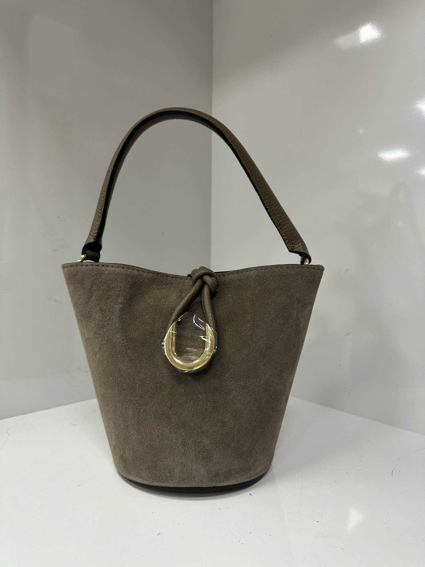 L0449 Bag 9.1in 5 Color Options
