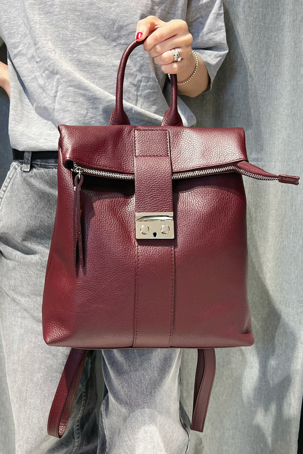 ZZ084 Burgundy Leather Backpack