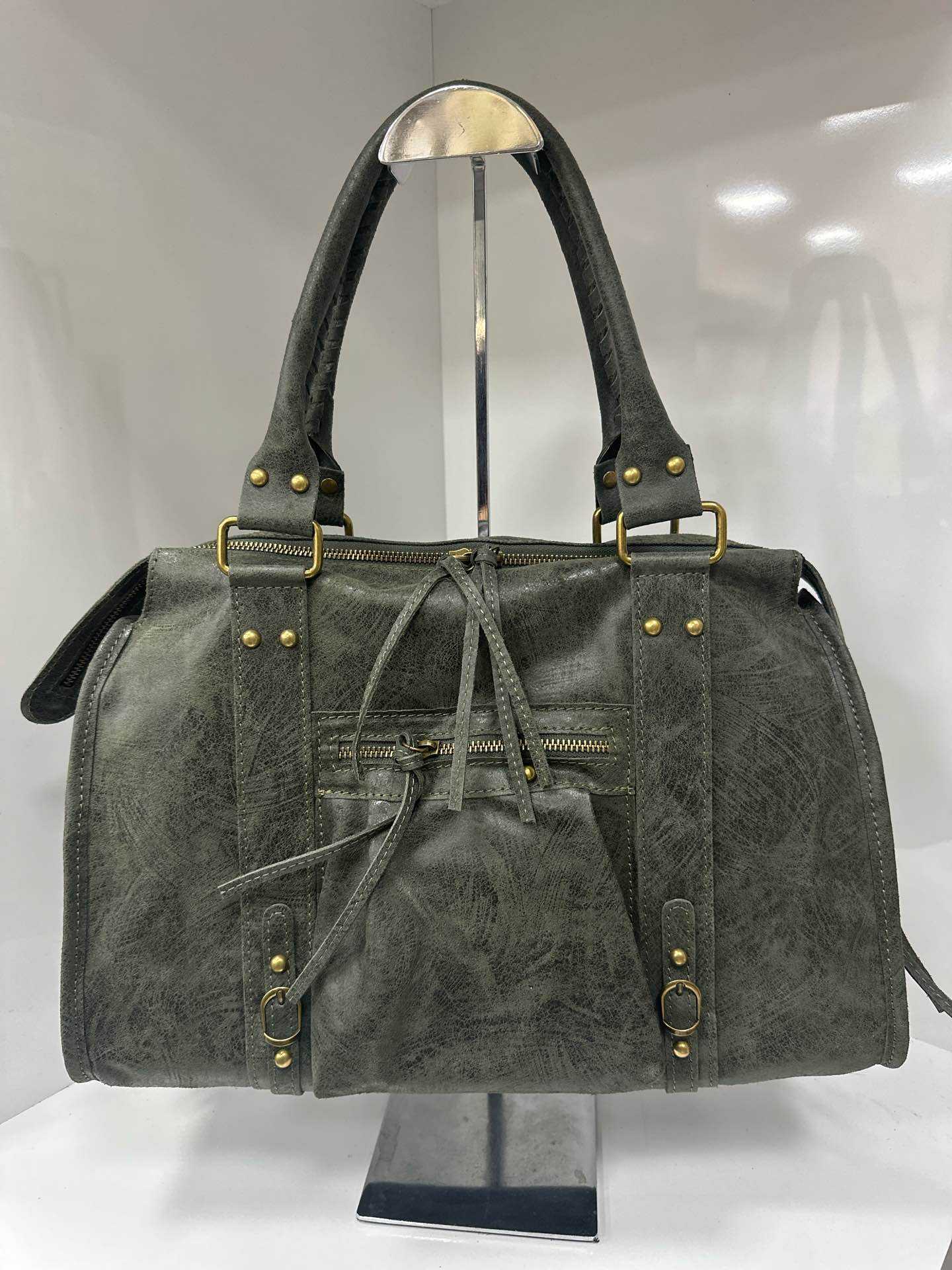 L0021 Bag 15.7in 31 Color Options