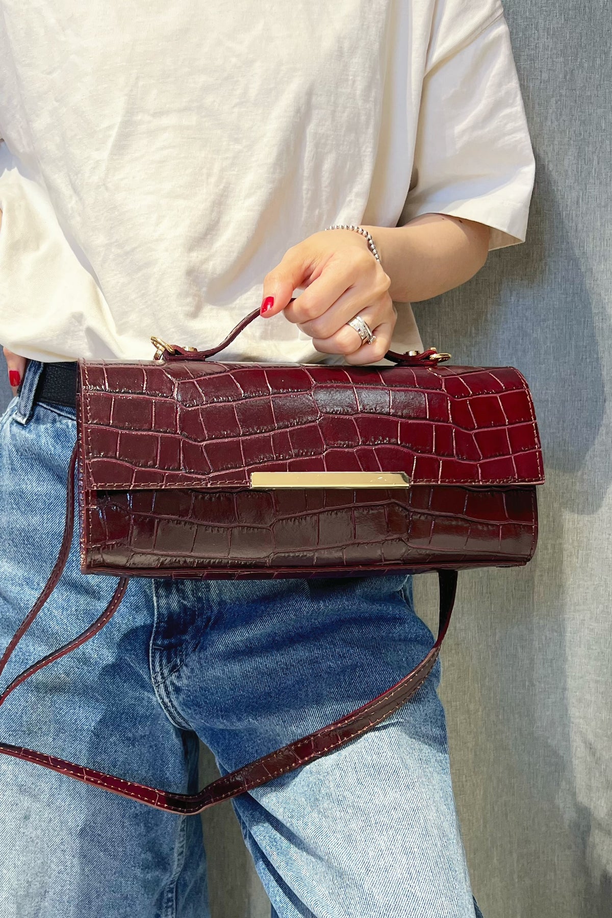 ZZ158 Burgundy Croco Leather Pochette Bag