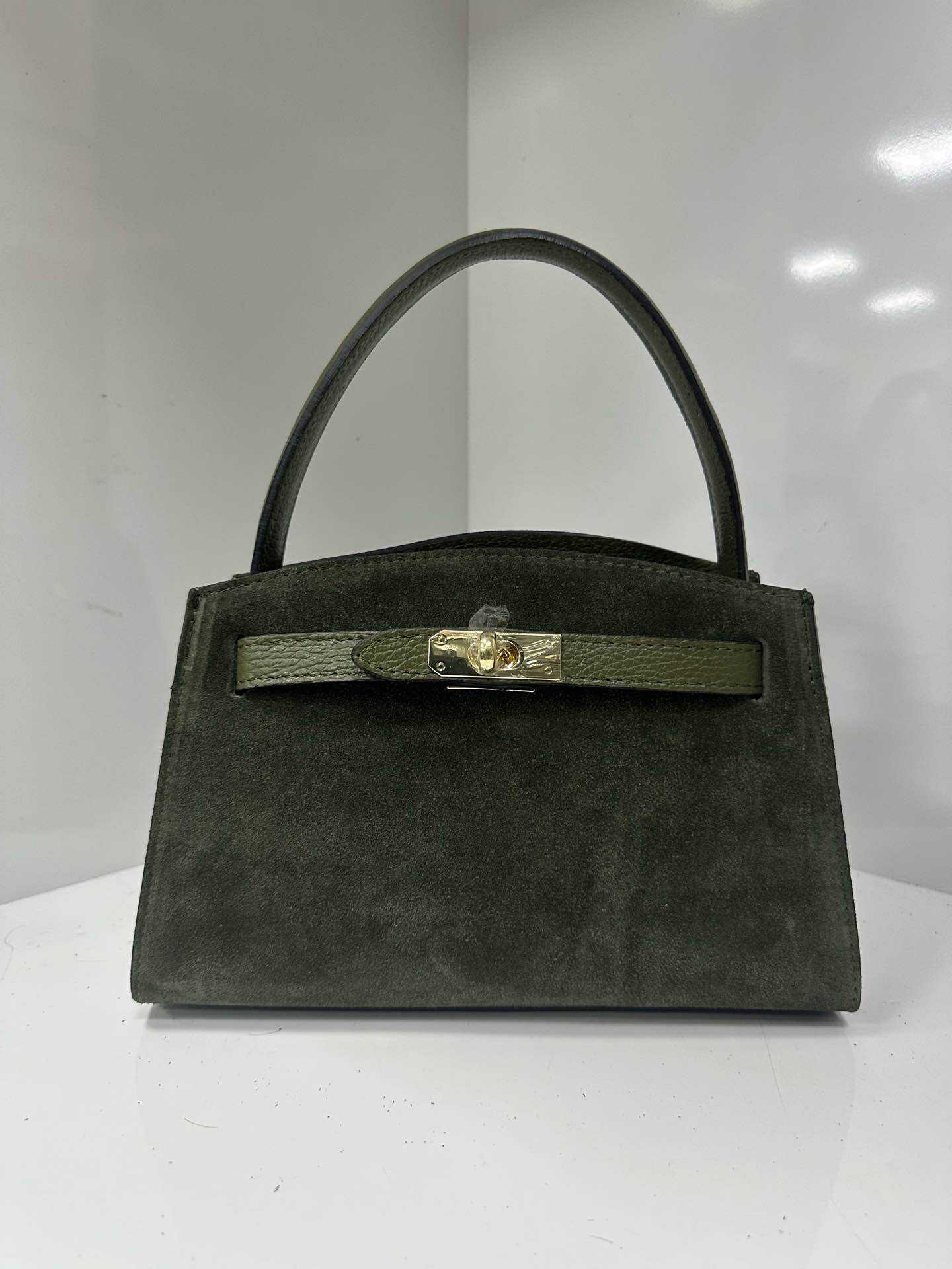 L0434 Bag 9.8in 6 Color Options