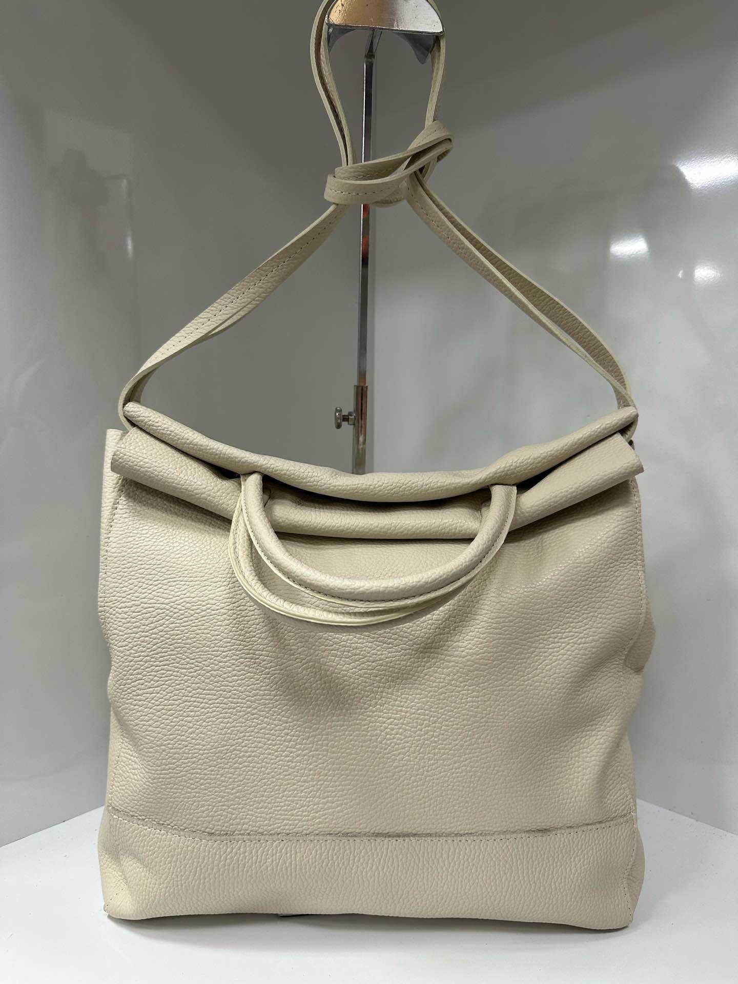 L0315 Bag 15.0in 8 Color Options