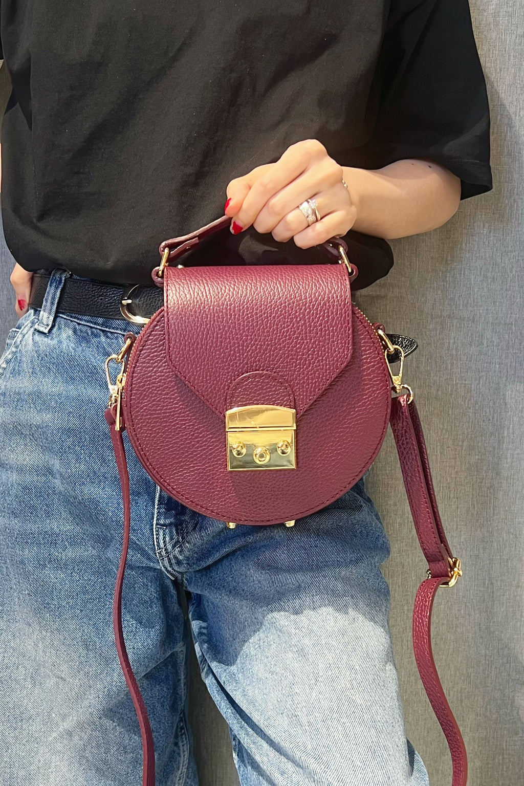 ZZ099 Burgundy Round Leather Crossbody Bag