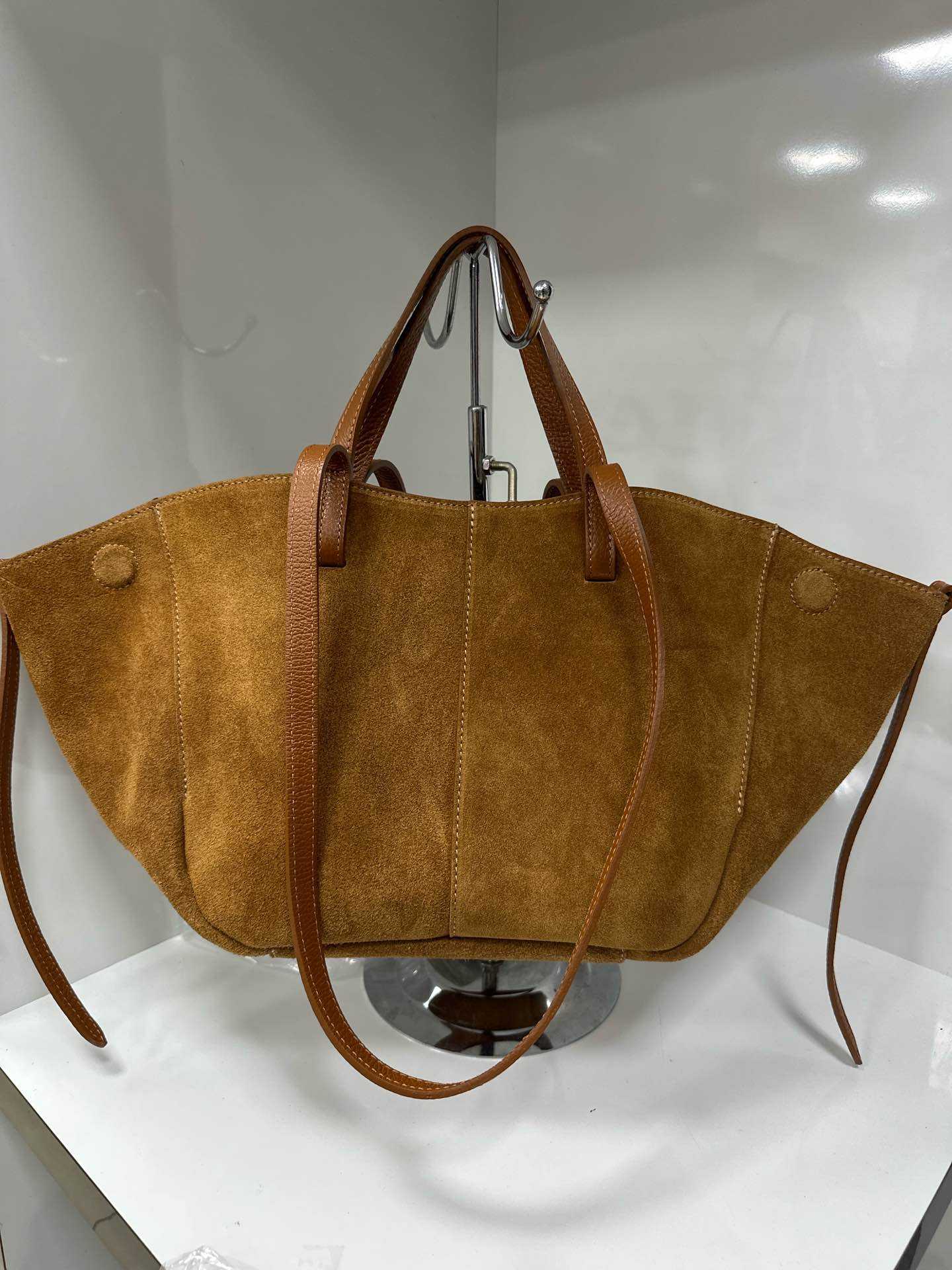 L0277 Bag 21.3in 8 Color Options