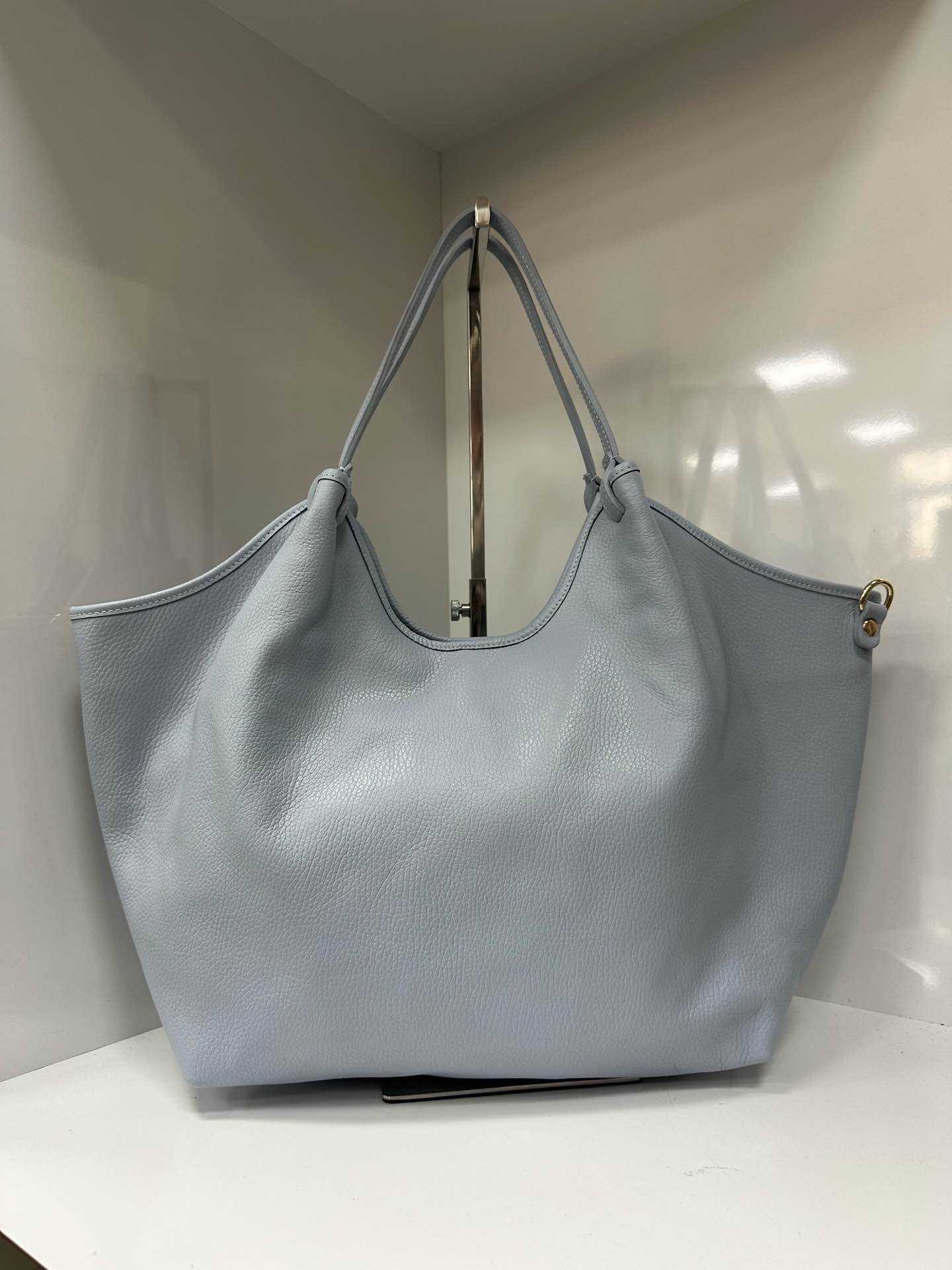 L0790 Bag 22.0in 9 Color Options