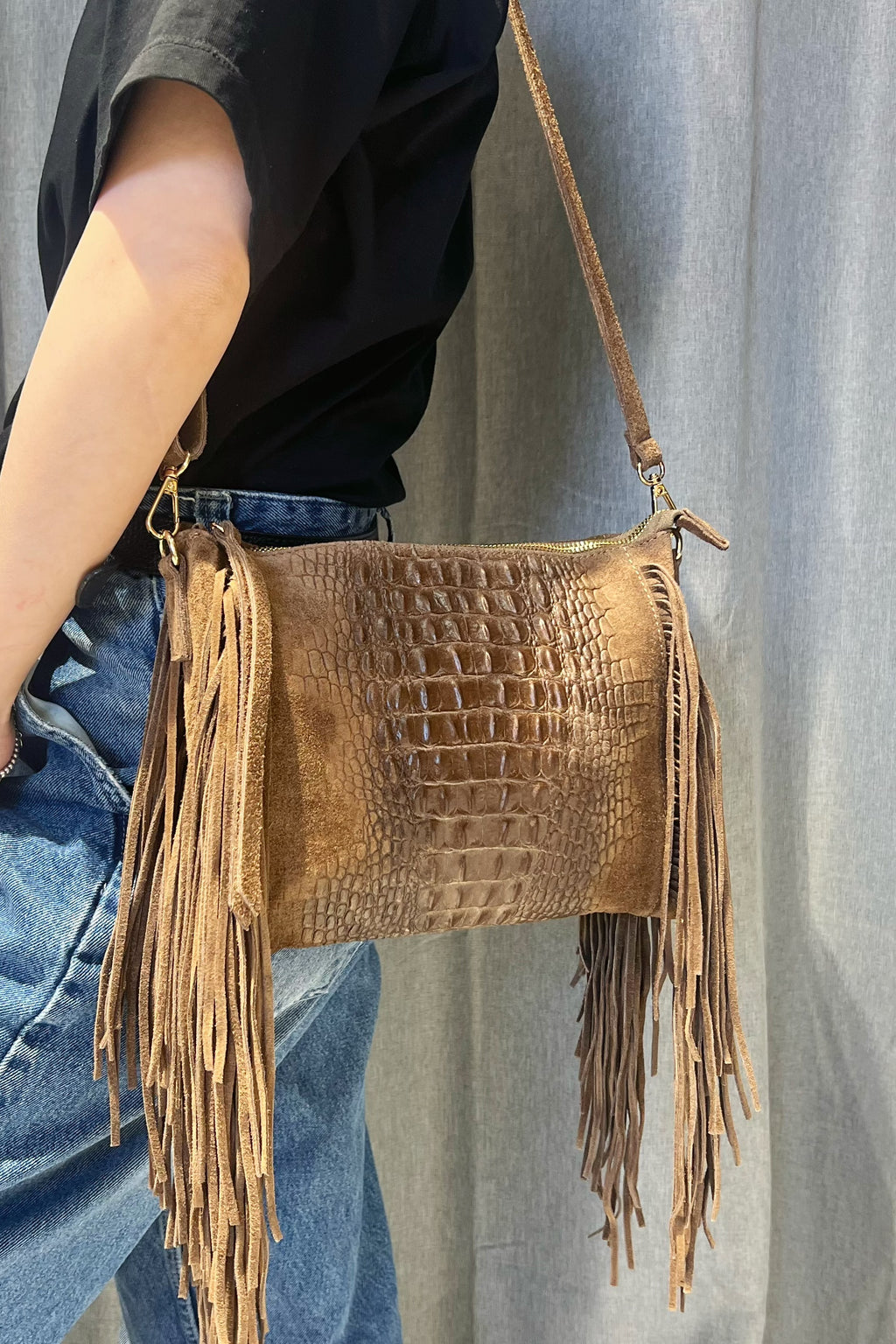 ZZ092 Taupe Croco Suede Fringe Crossbody Bag