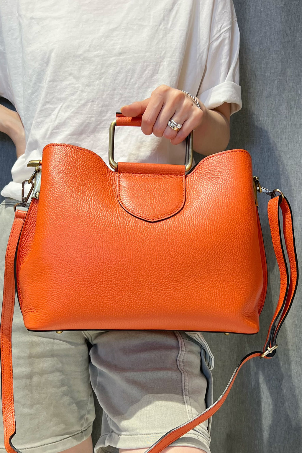 ZZ017 Rust Grained Leather Handbag
