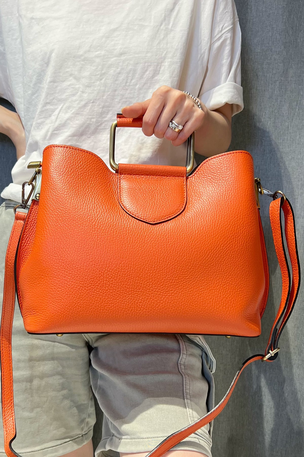 ZZ017 Rust Grained Leather Handbag