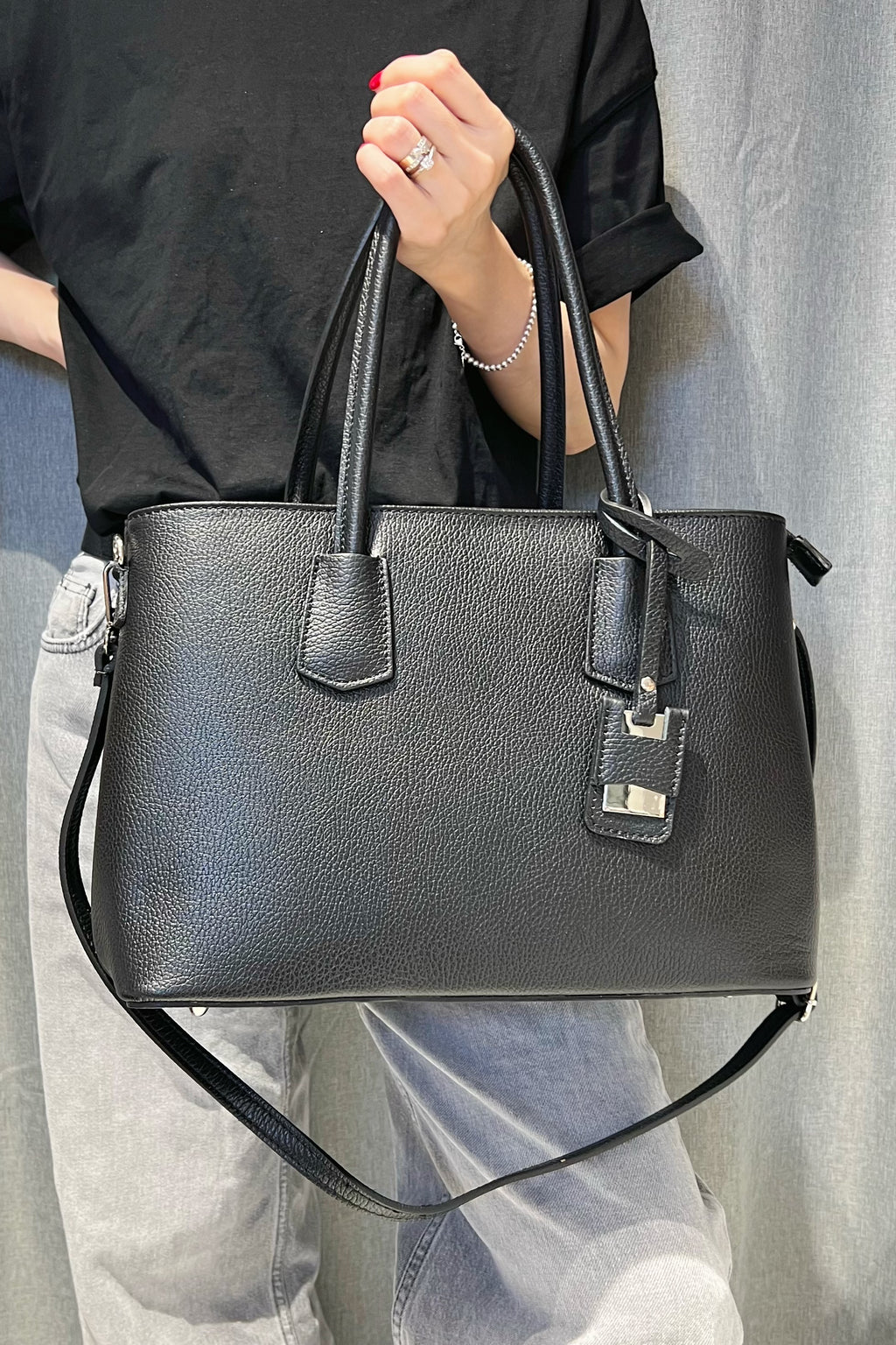 ZZ043 Black Grained Leather Work Bag
