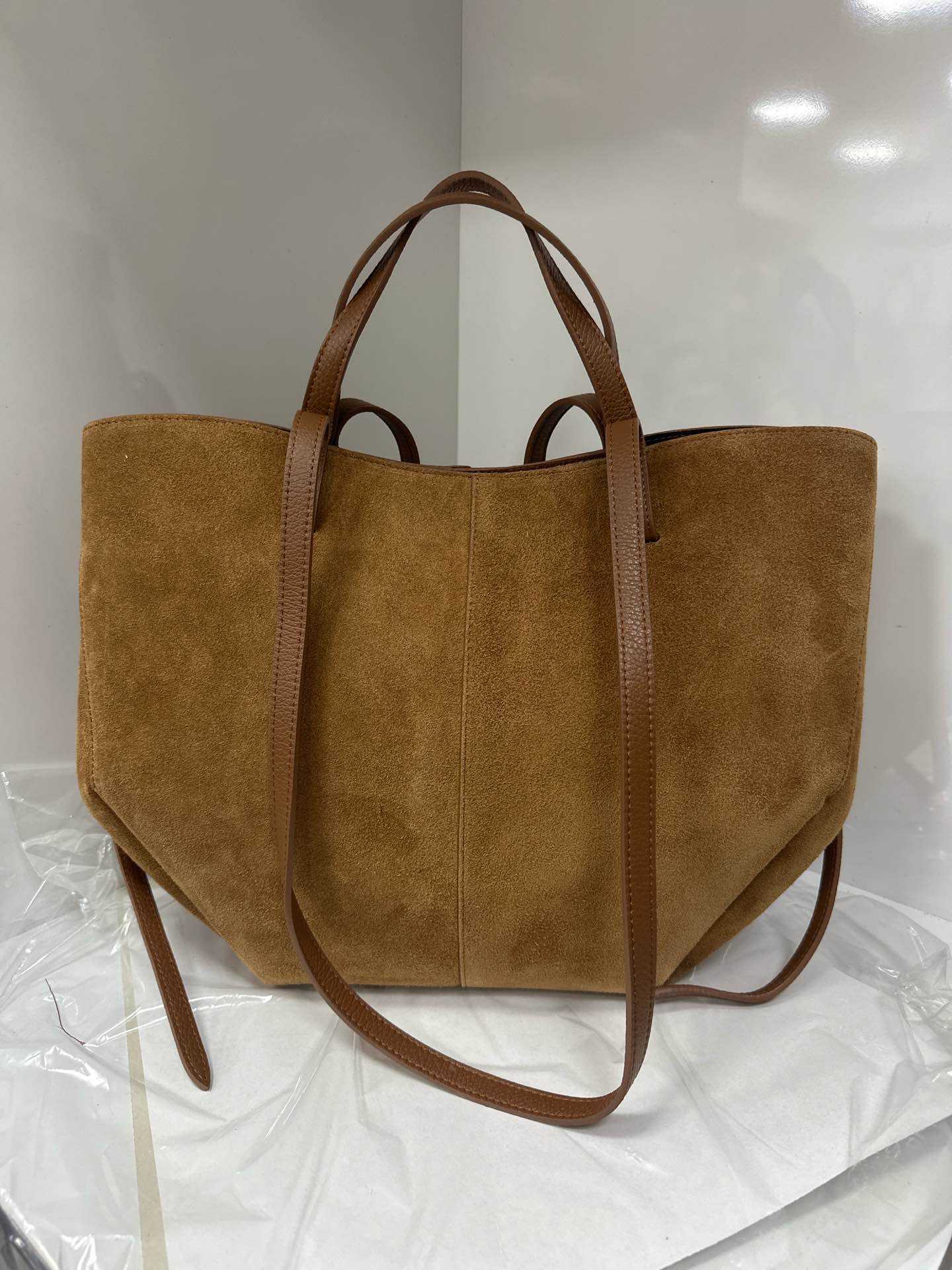 L0471 Bag 22.0in 7 Color Options