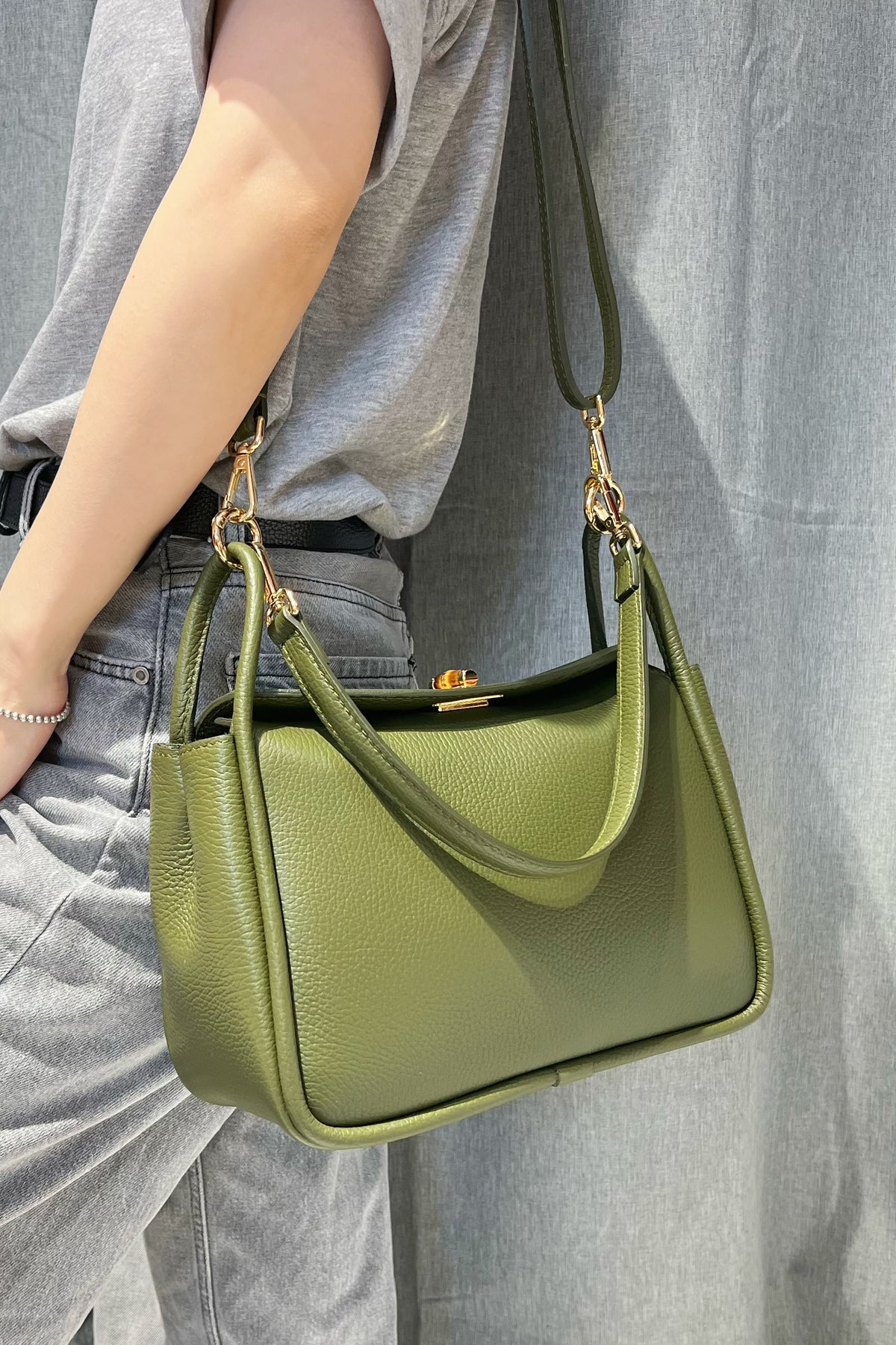 ZZ153 Khaki Leather Top Handle Bag