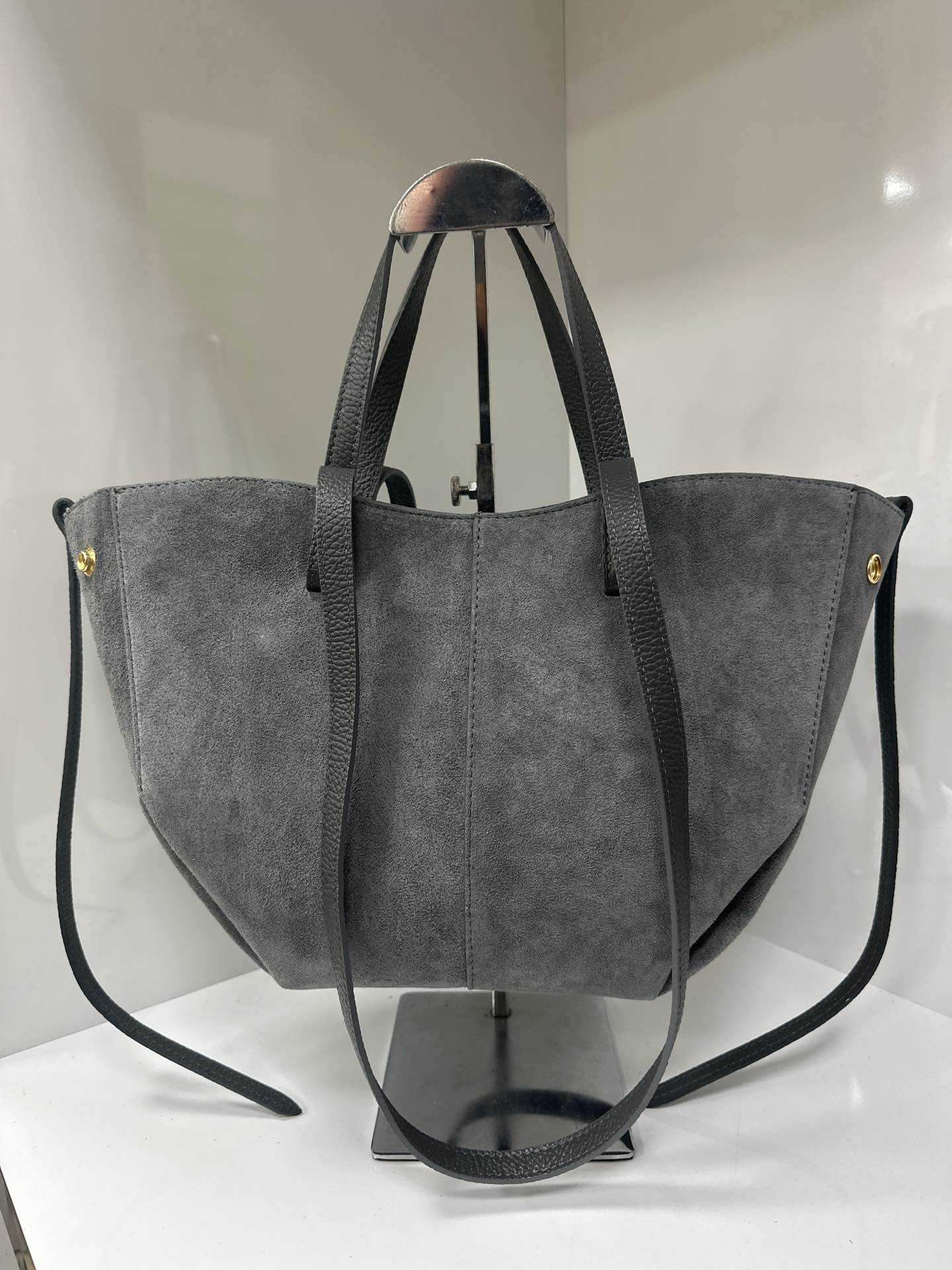 L0425 Bag 17.3in 9 Color Options