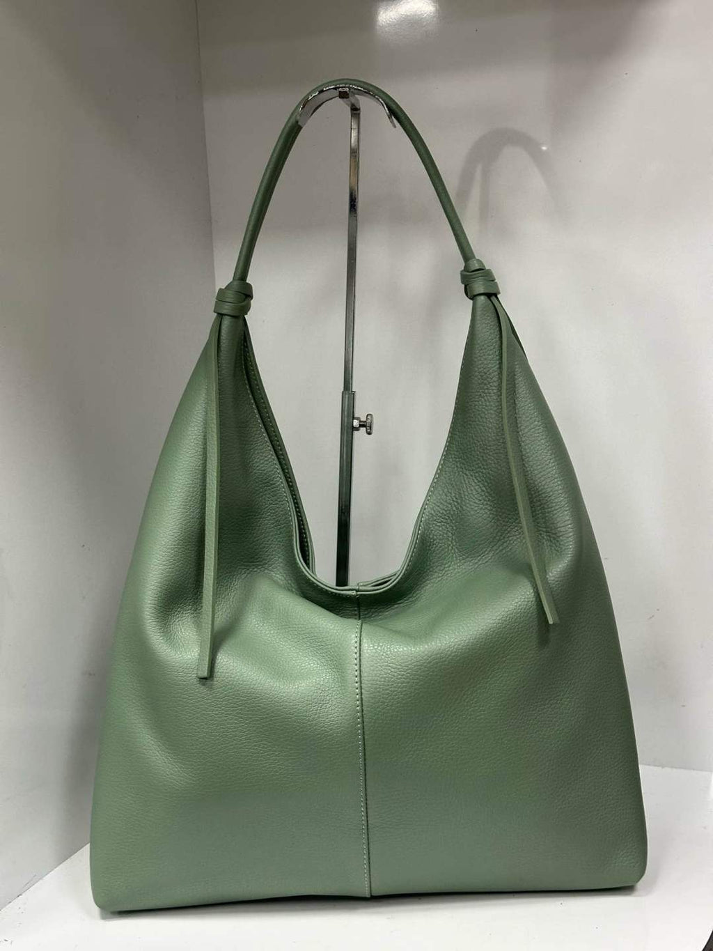L0500 Bag 15.4in 7 Color Options