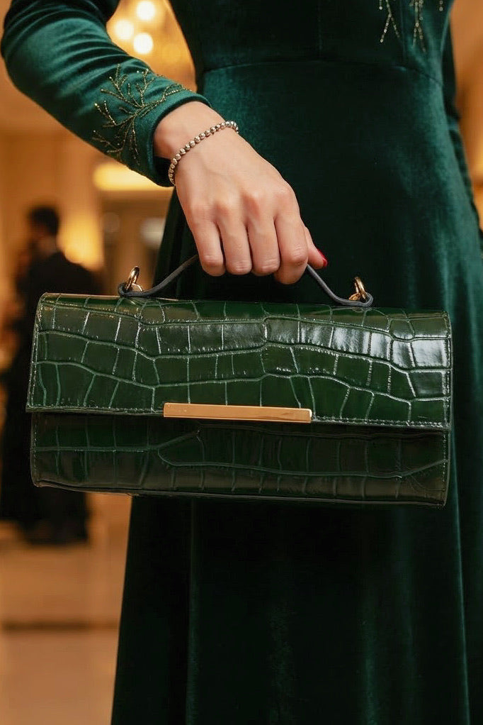 ZZ156 Dark Green Croco Leather Pochette Bag
