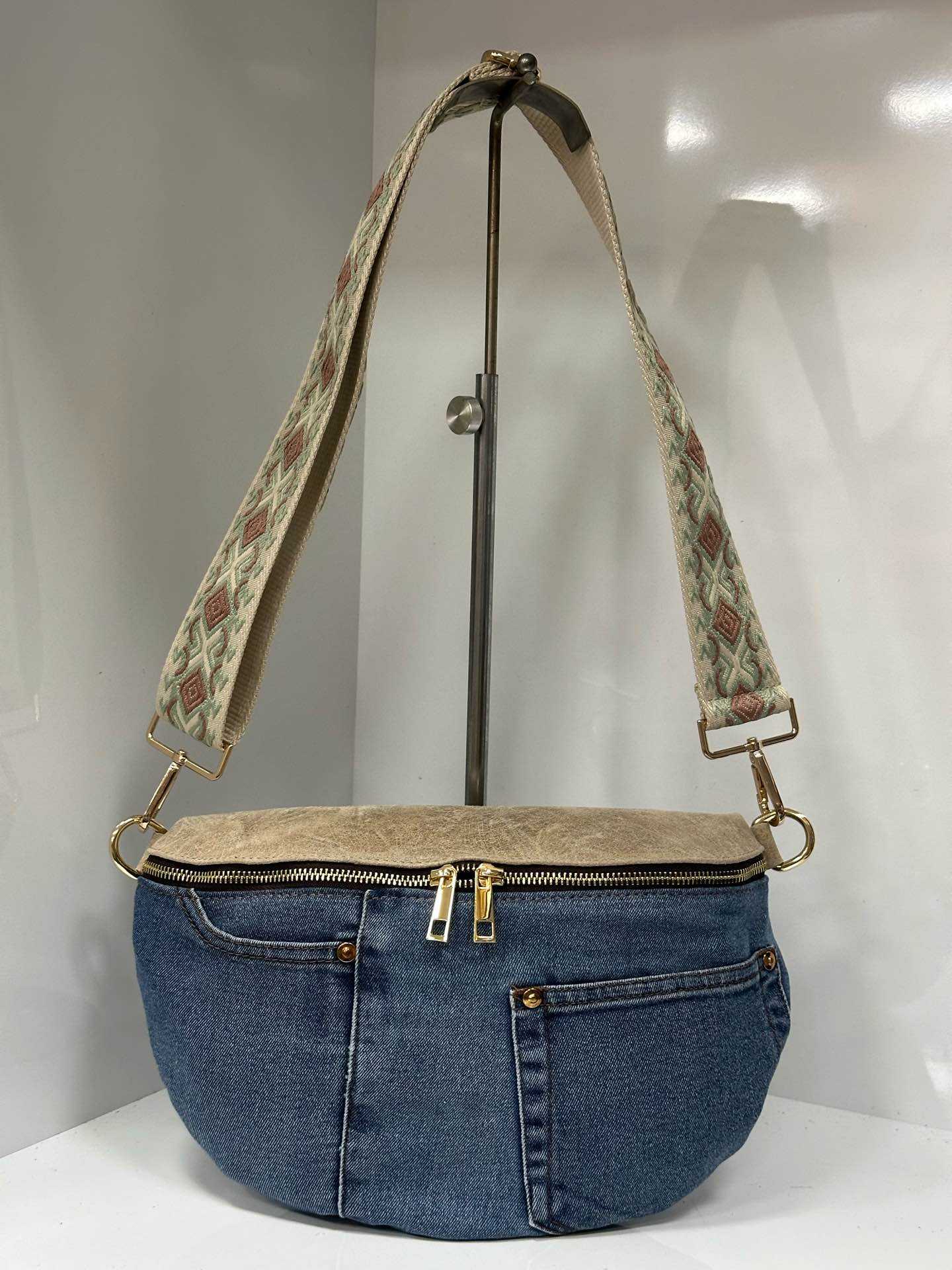 L0336 Bag 8.7in 8 Color Options