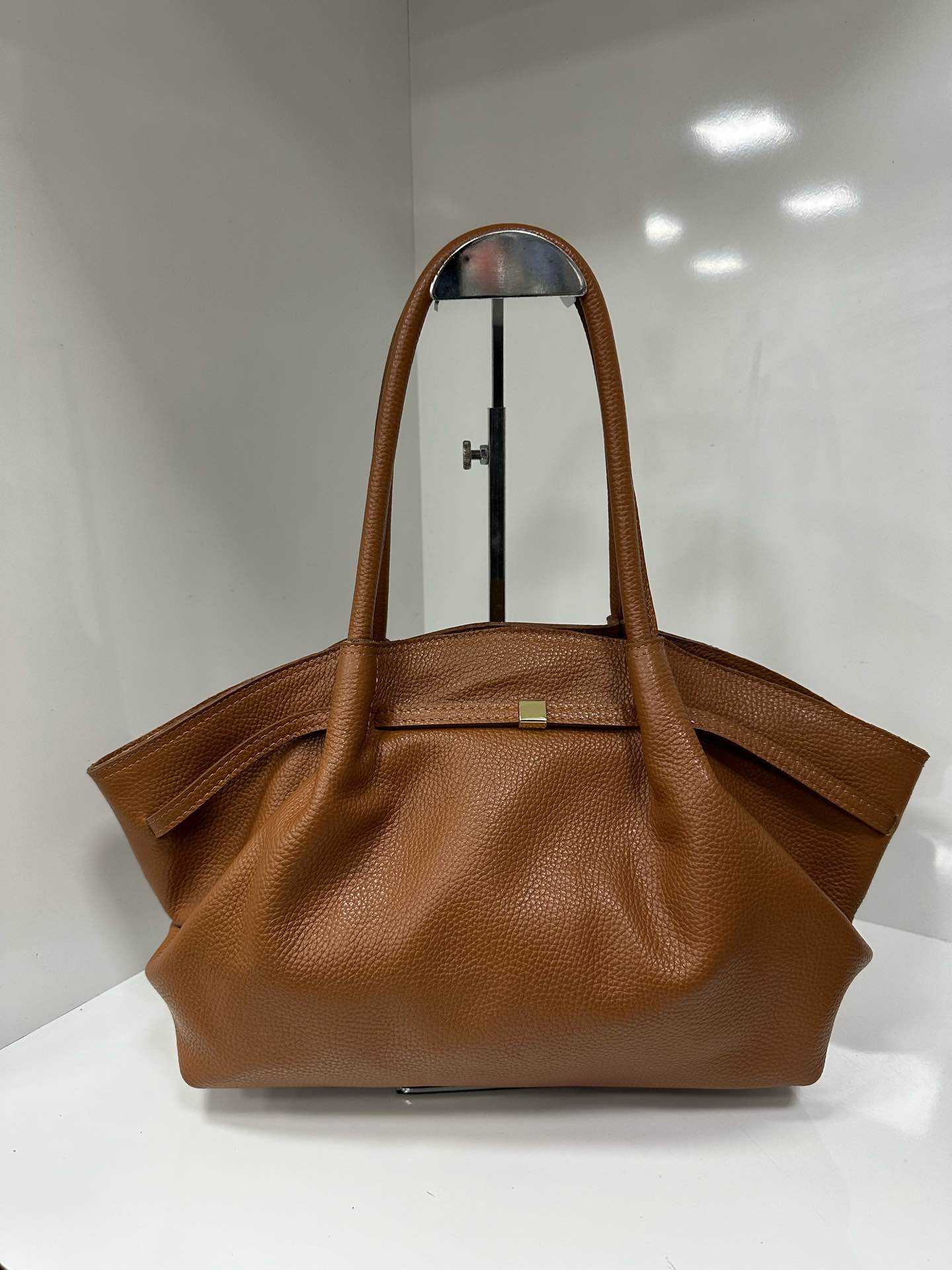 L0293 Bag 9.1in 7 Color Options