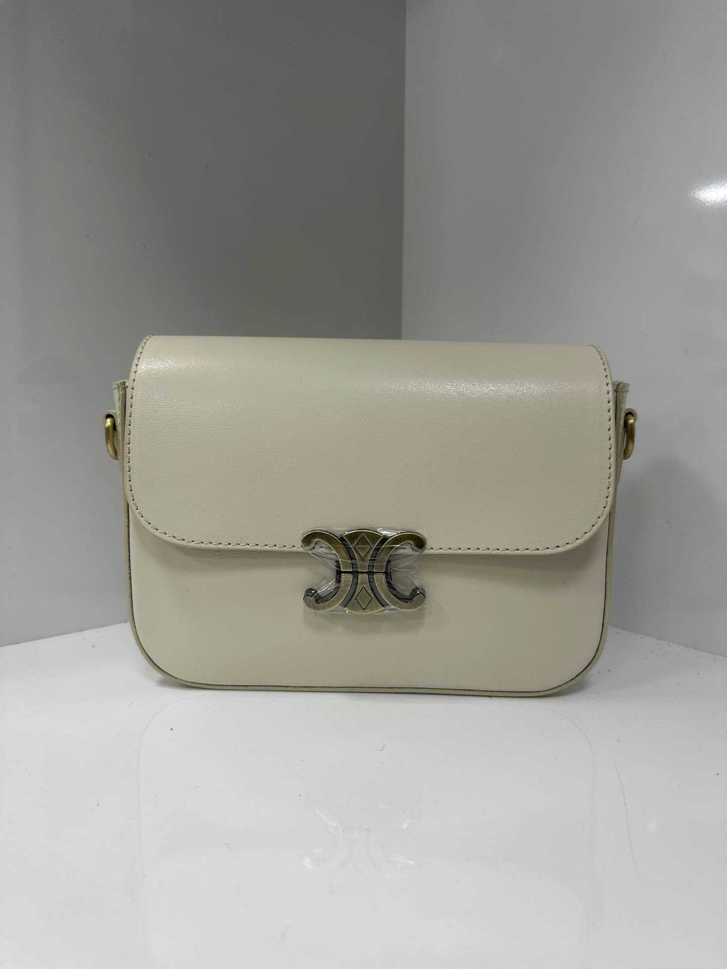 L0228 Bag 9.1in 4 Color Options