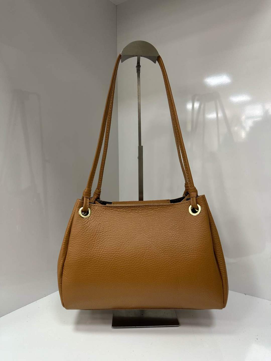 L0557 Bag 11.0in 7 Color Options