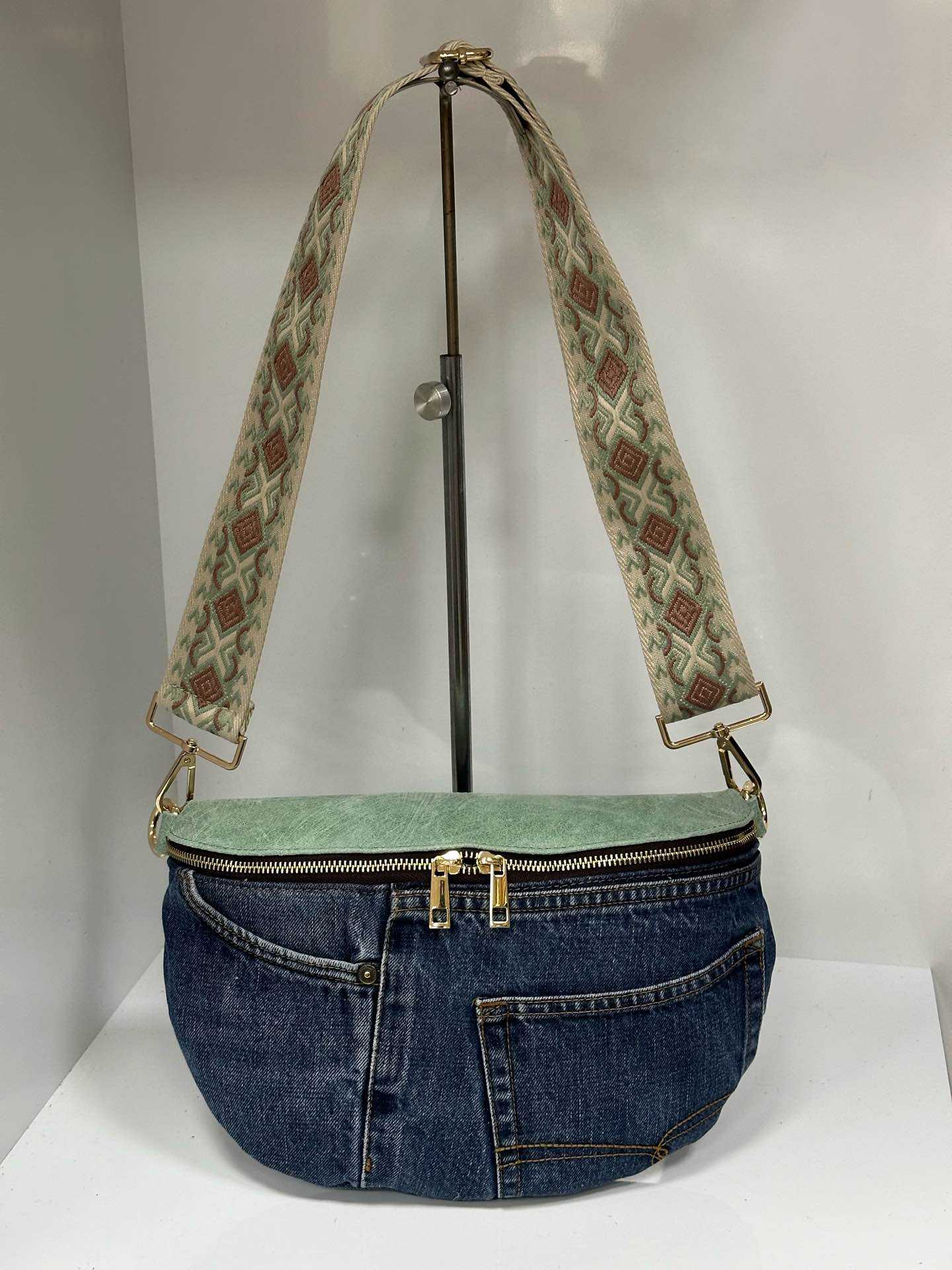 L0336 Bag 8.7in 8 Color Options
