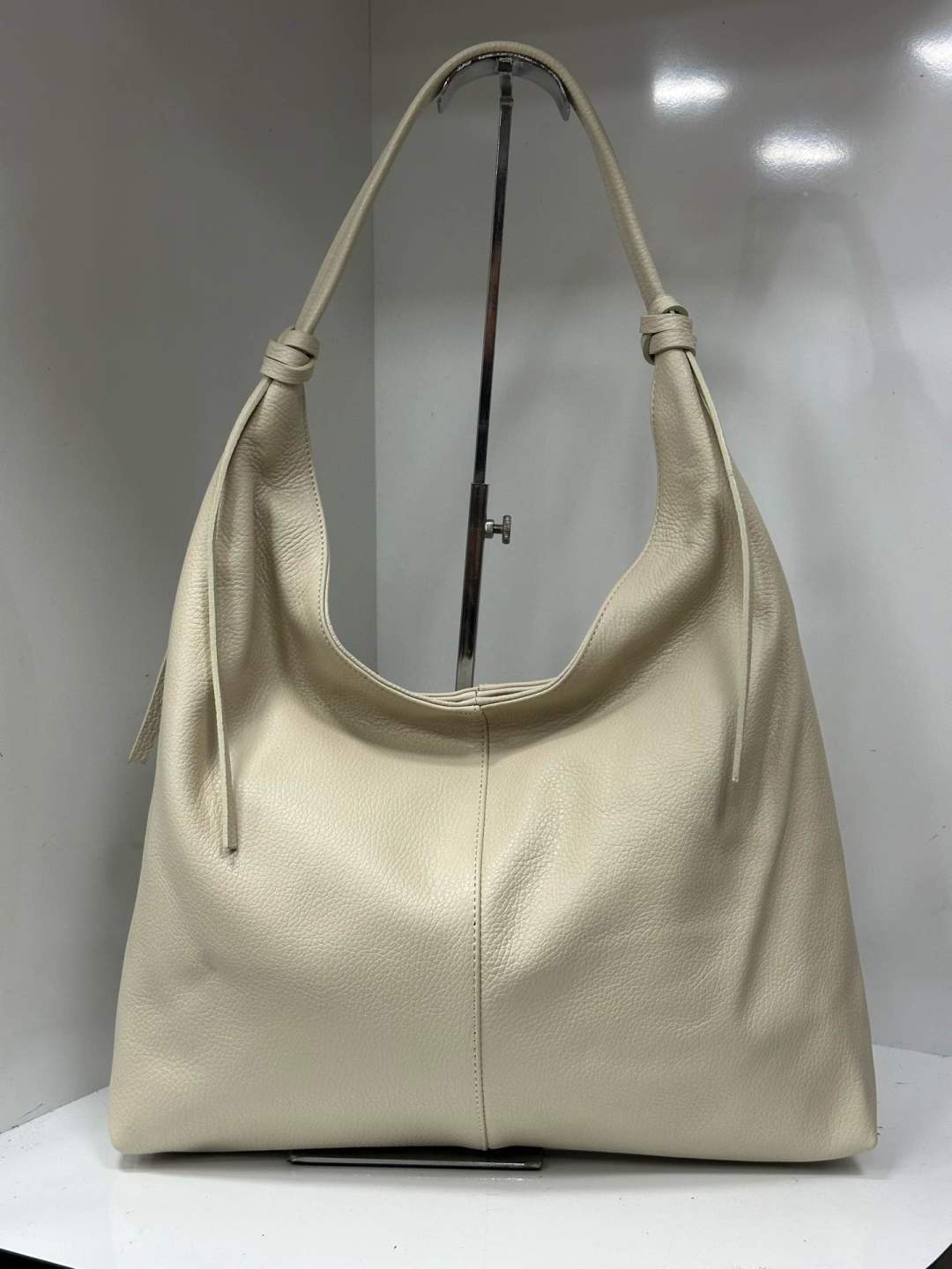 L0500 Bag 15.4in 7 Color Options