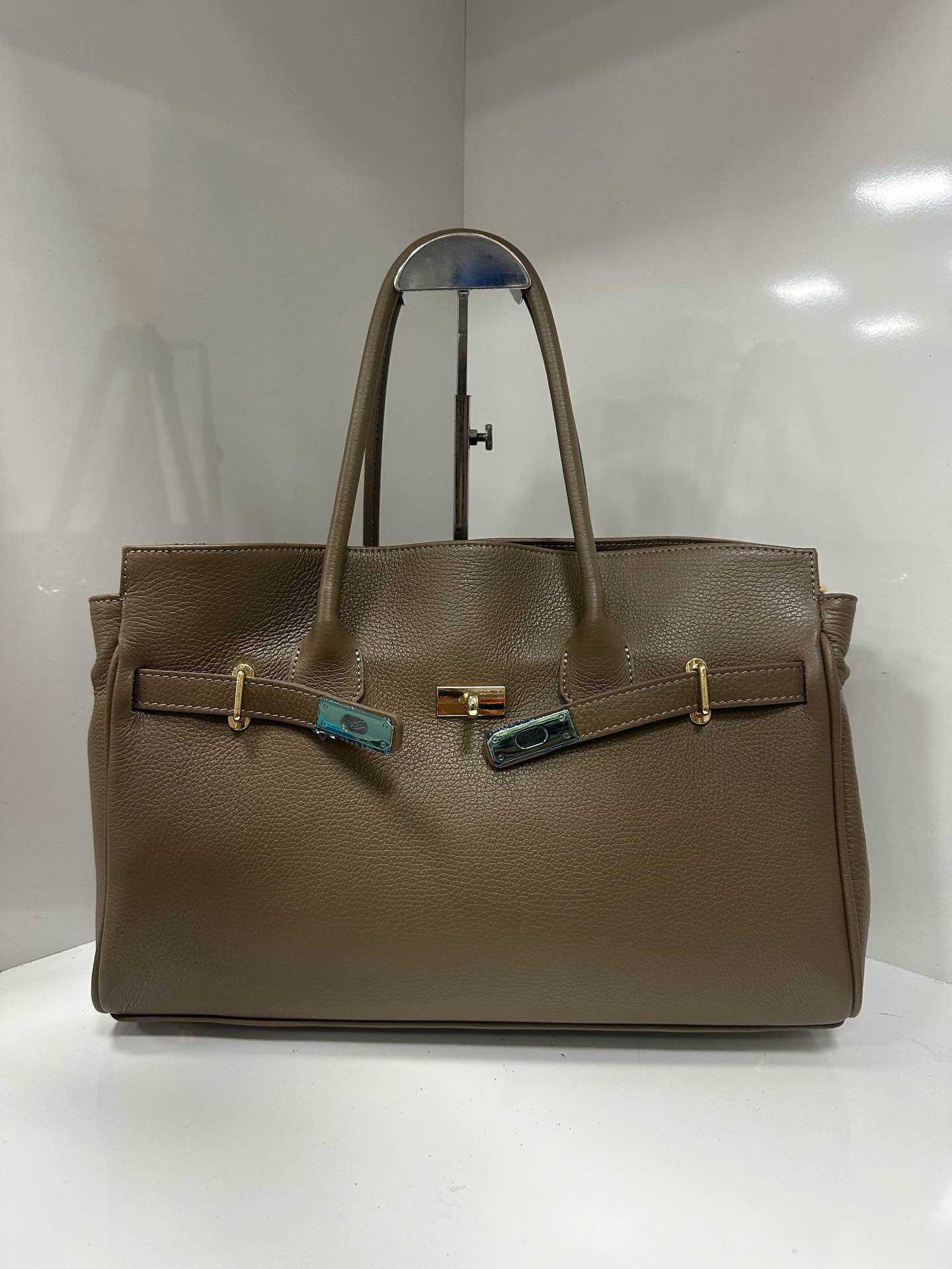 L0242 Bag 15.4in 15 Color Options