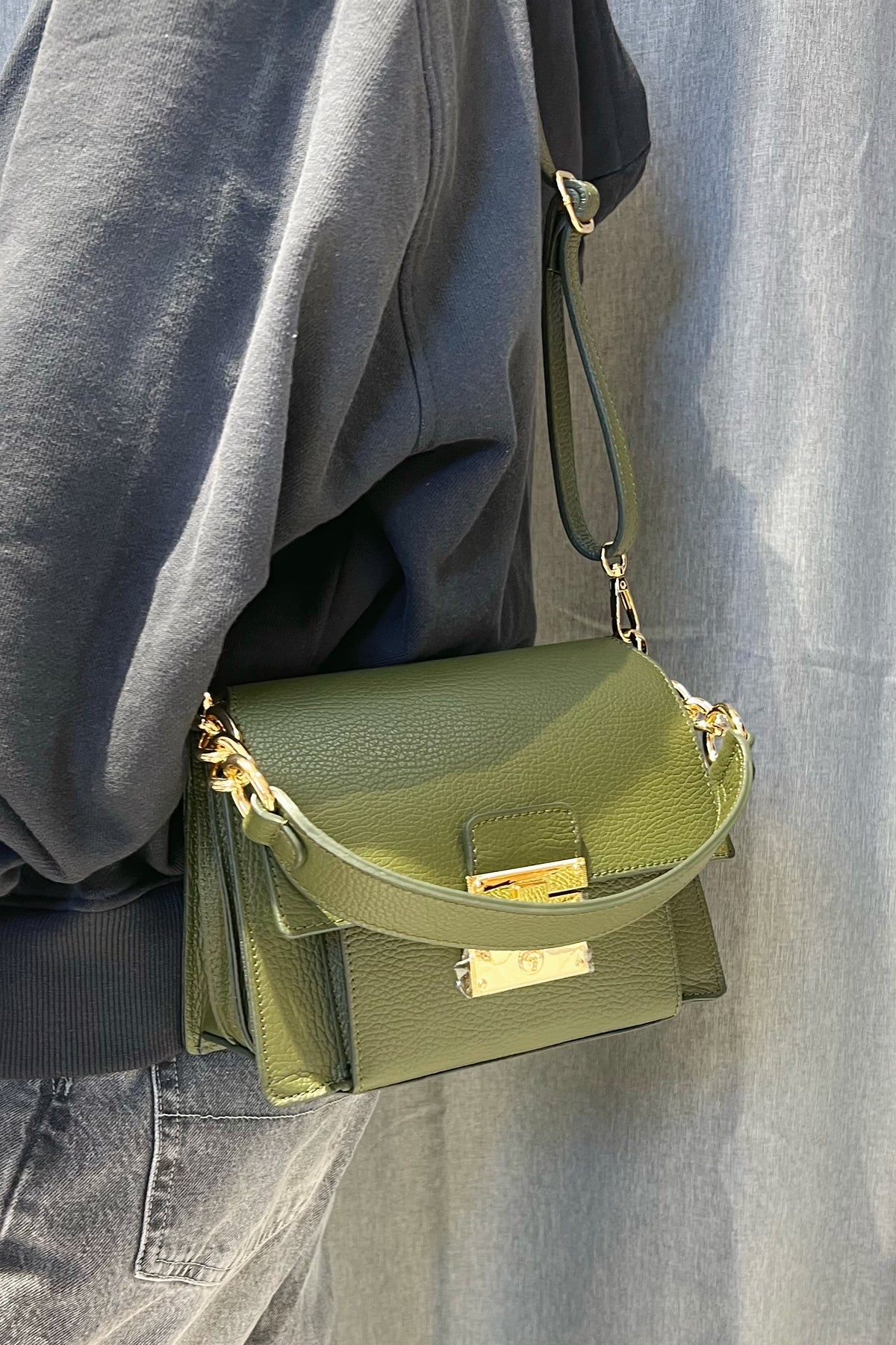 ZZ191 Khaki Grained Leather Top Handle Bag