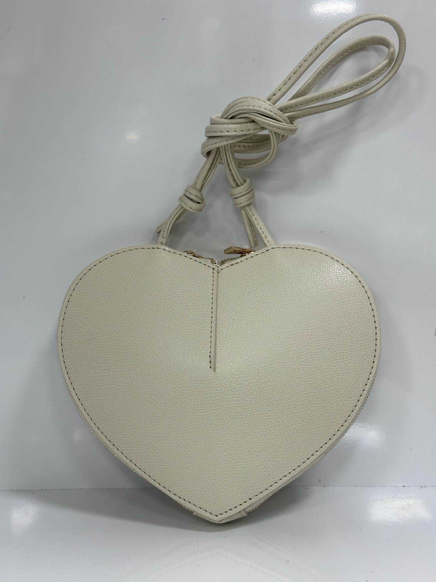 L0262 Bag 4 Color Options