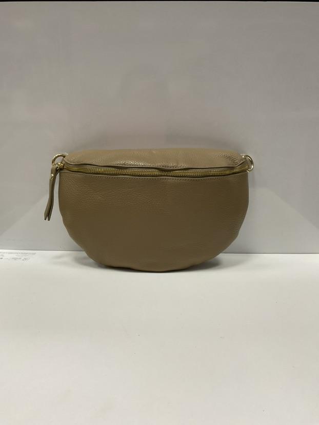 L0063 Bag 9.1in 18 Color Options