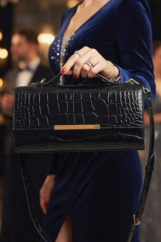 ZZ157 Black Croco Leather Pochette Bag