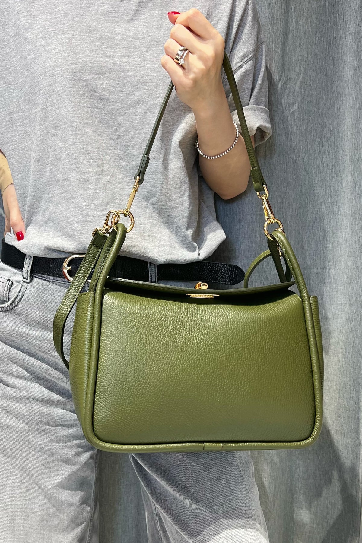 ZZ153 Khaki Leather Top Handle Bag