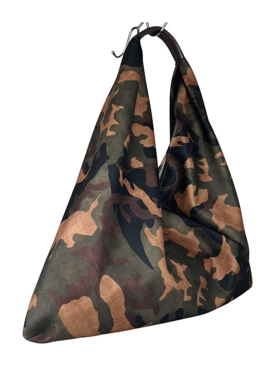 MI544 Camouflage Print Triangle Bag