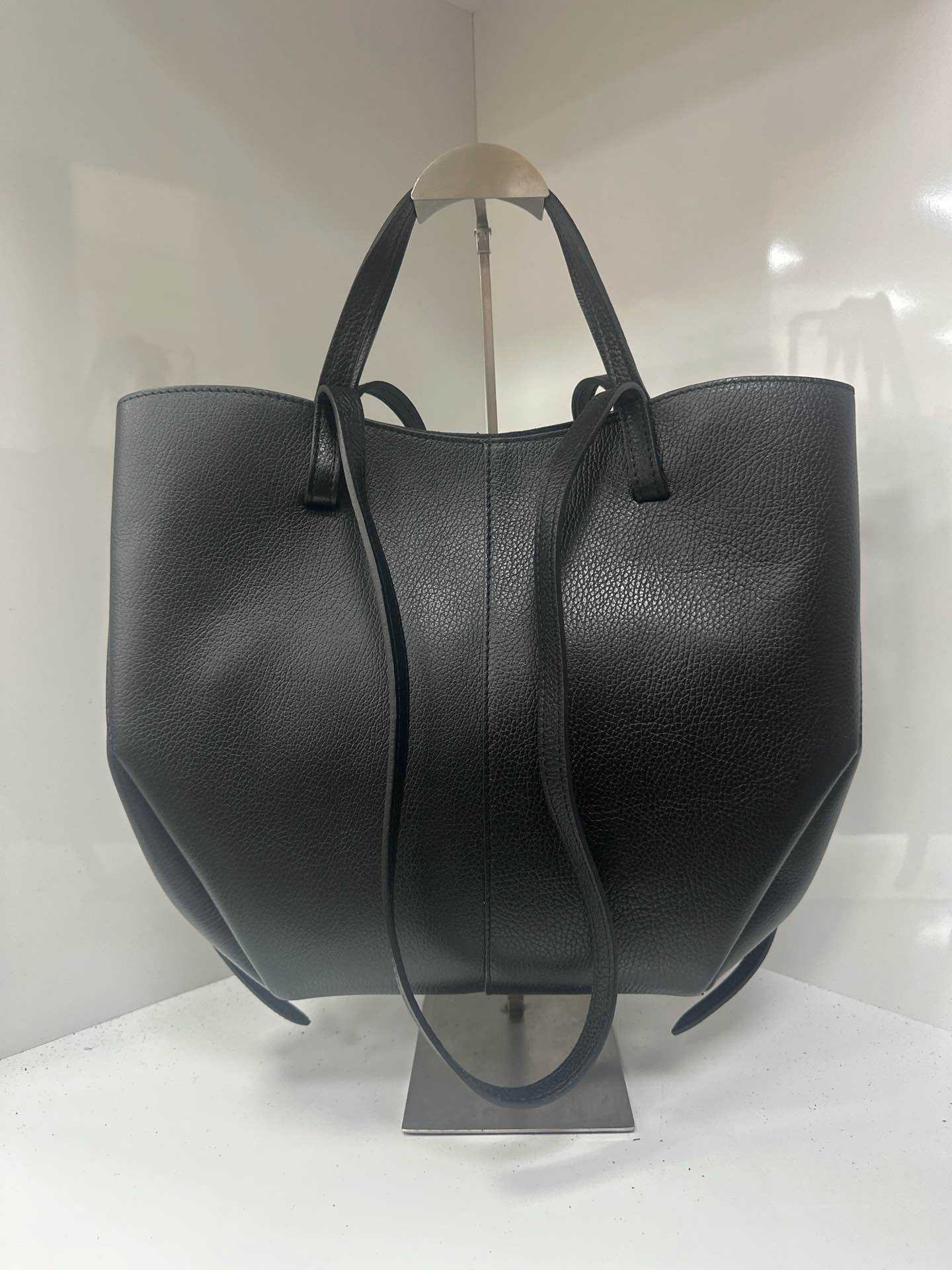 L0788 Bag 22.0in 7 Color Options