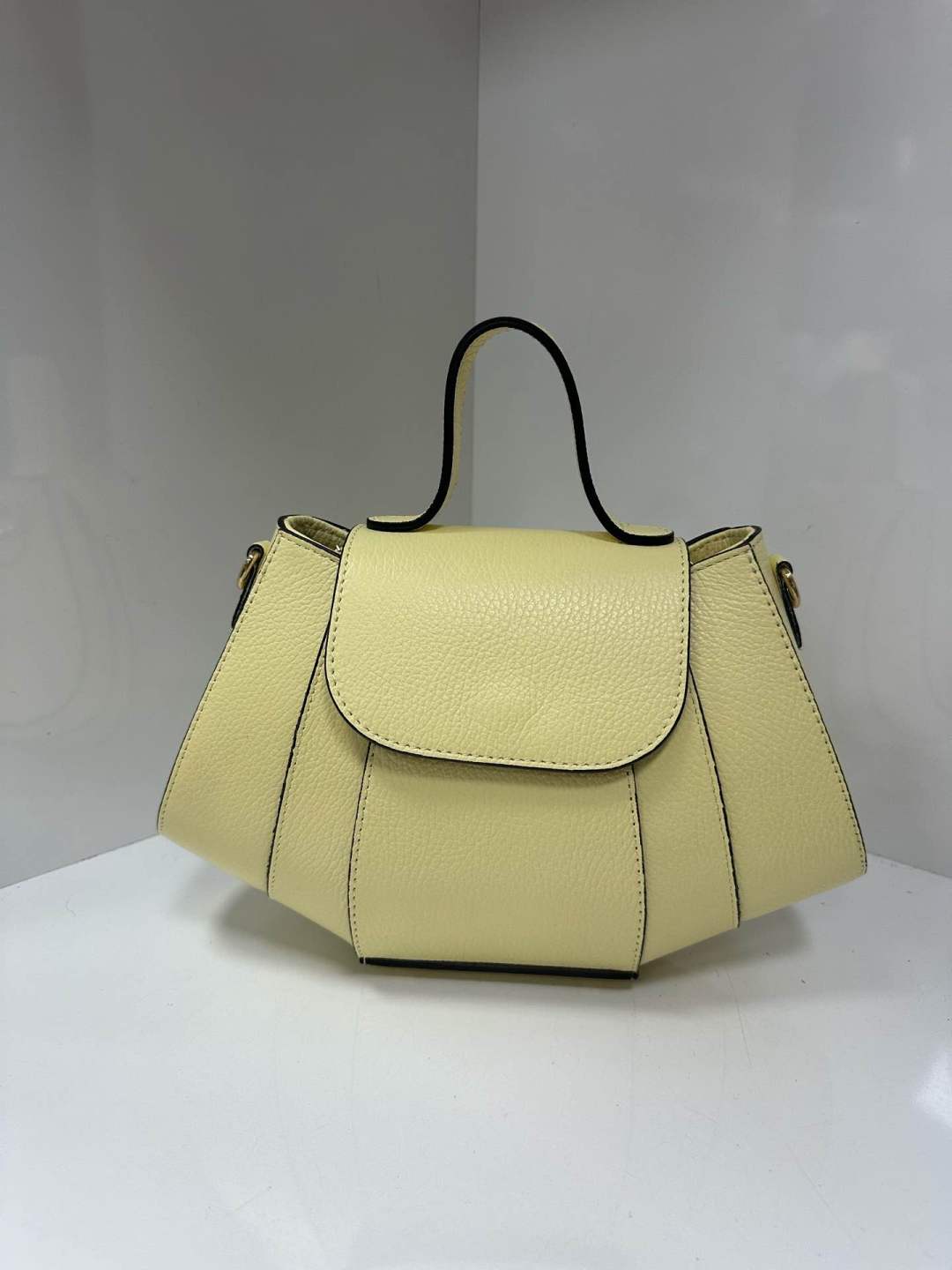 L0565 Bag 11.0in 12 Color Options