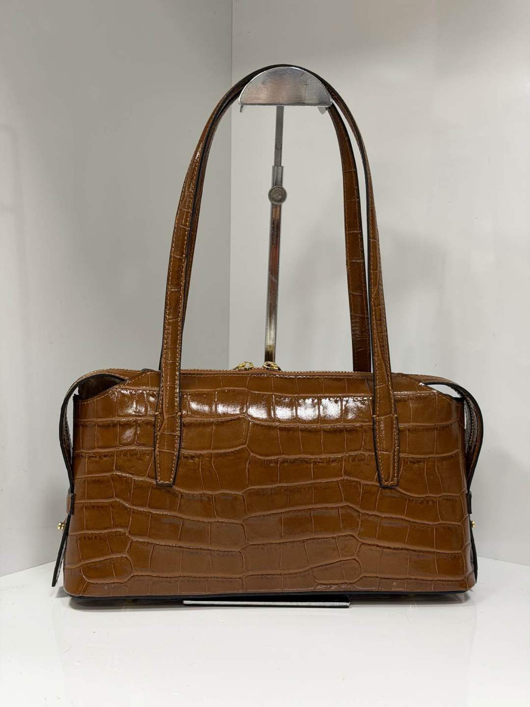 St041 Tan Croc-Embossed Duna Bag