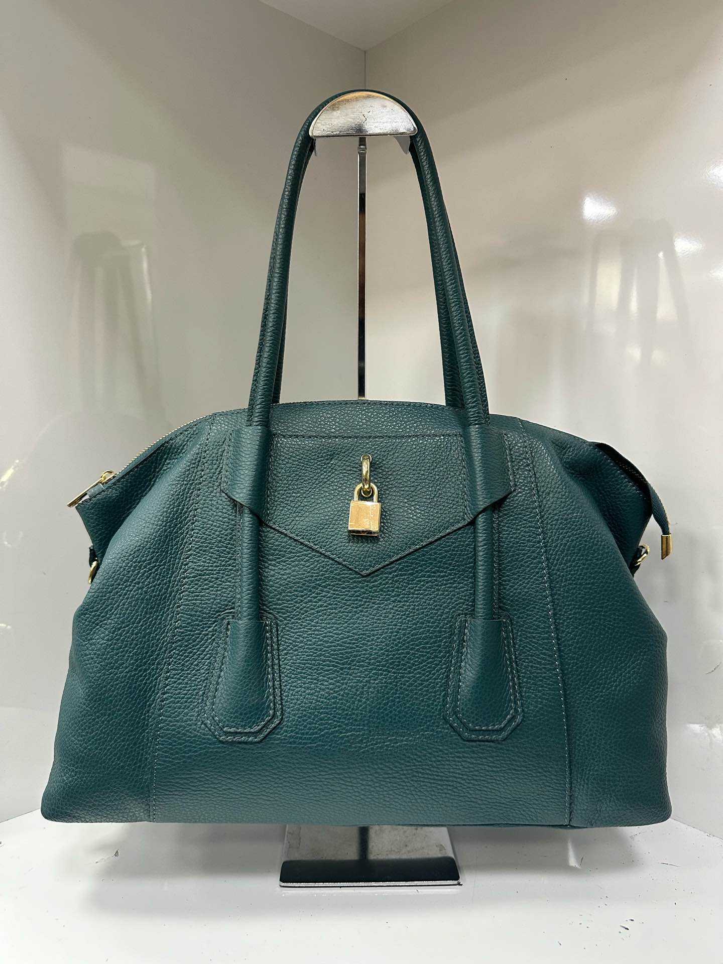 L0212 Bag 11.4in 2 Color Options