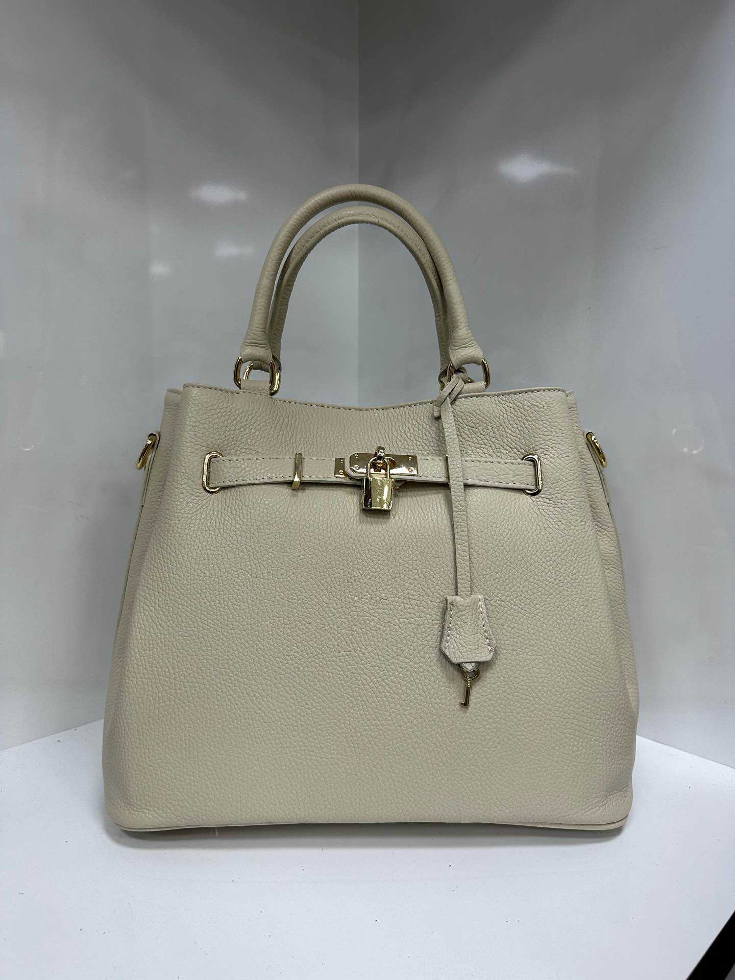 L0037 Bag 14.6in 8 Color Options