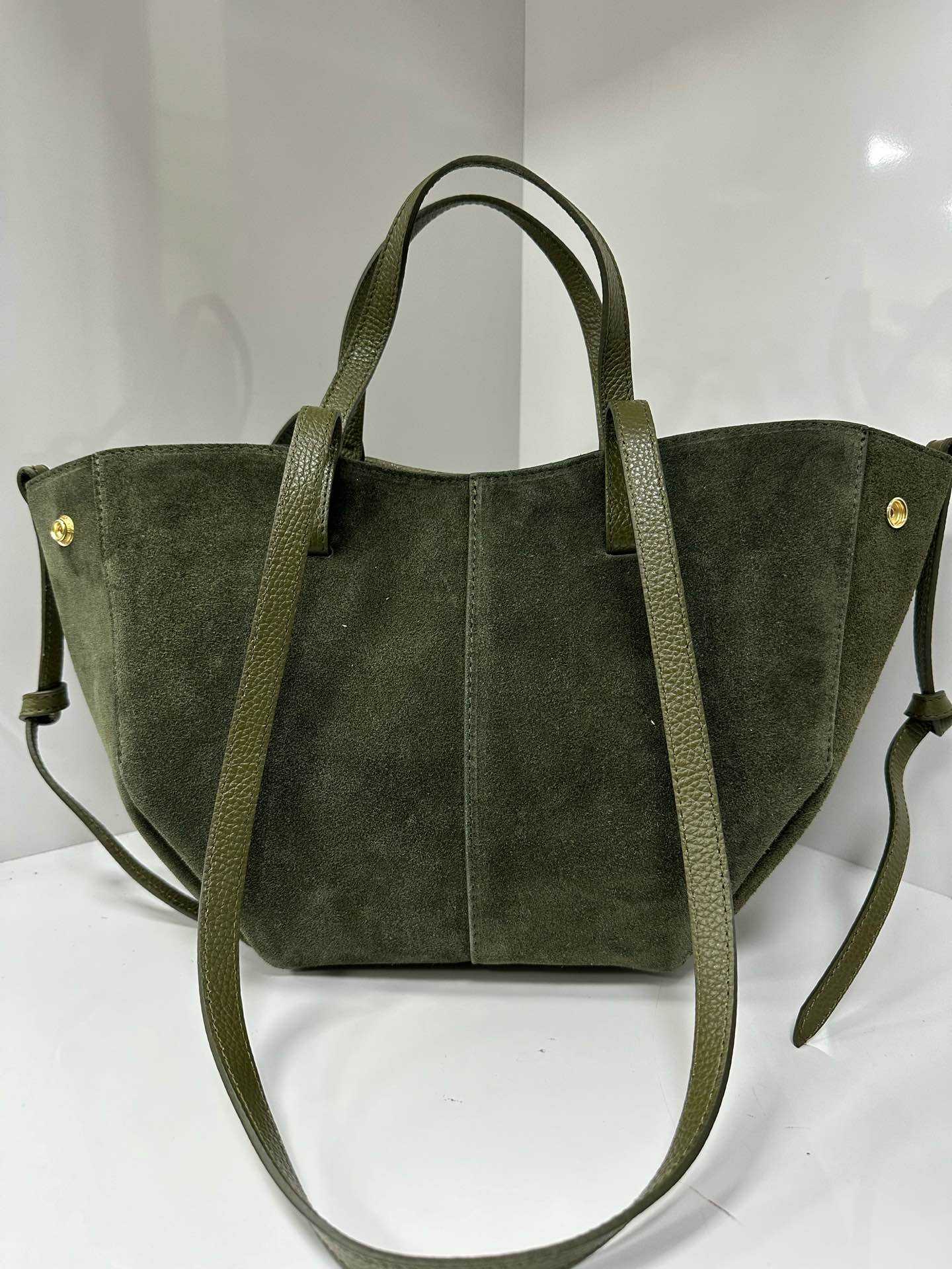 L0425 Bag 17.3in 9 Color Options