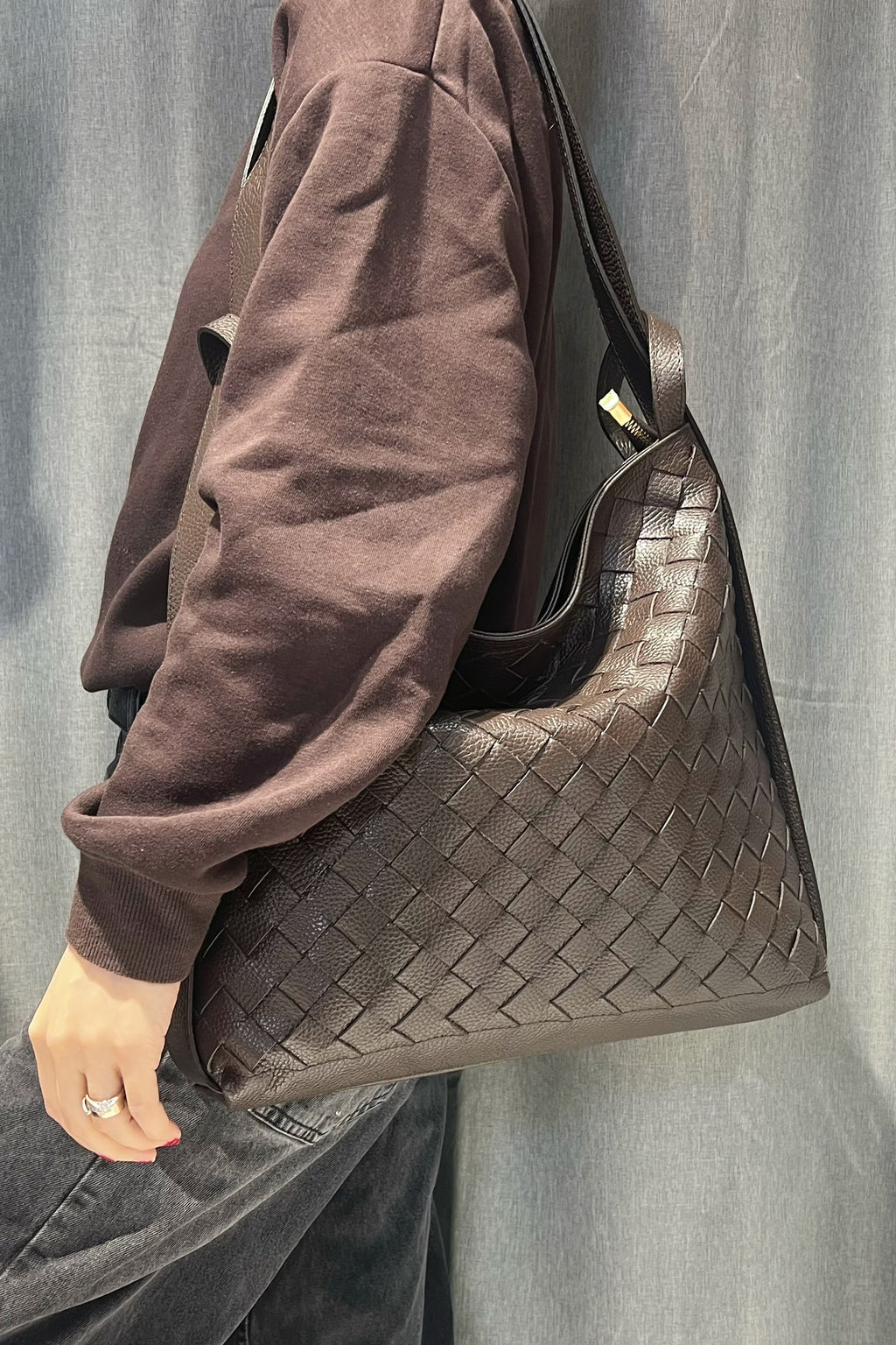 ZZ202 Brown Woven Leather Backpack