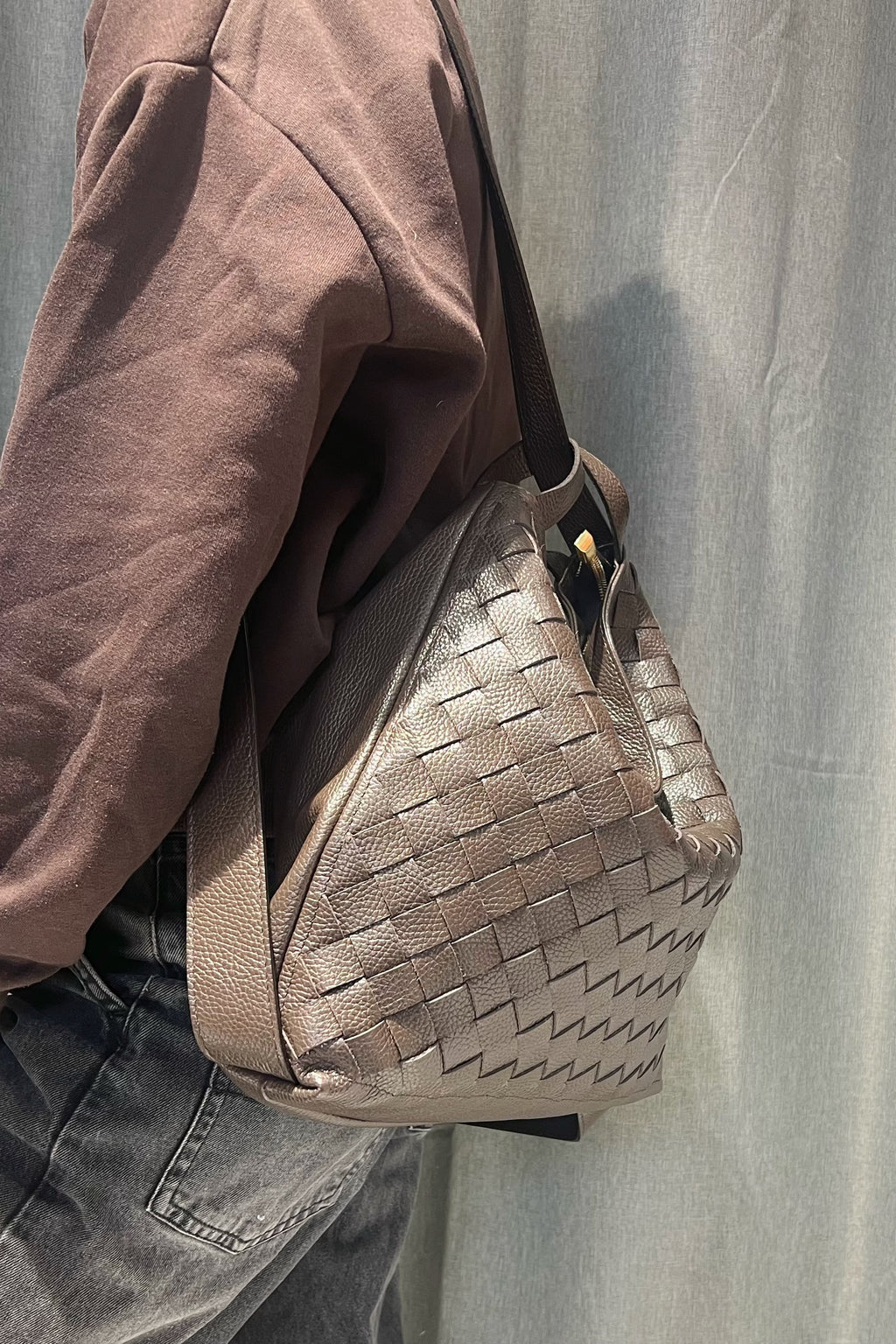 ZZ202 Brown Woven Leather Backpack