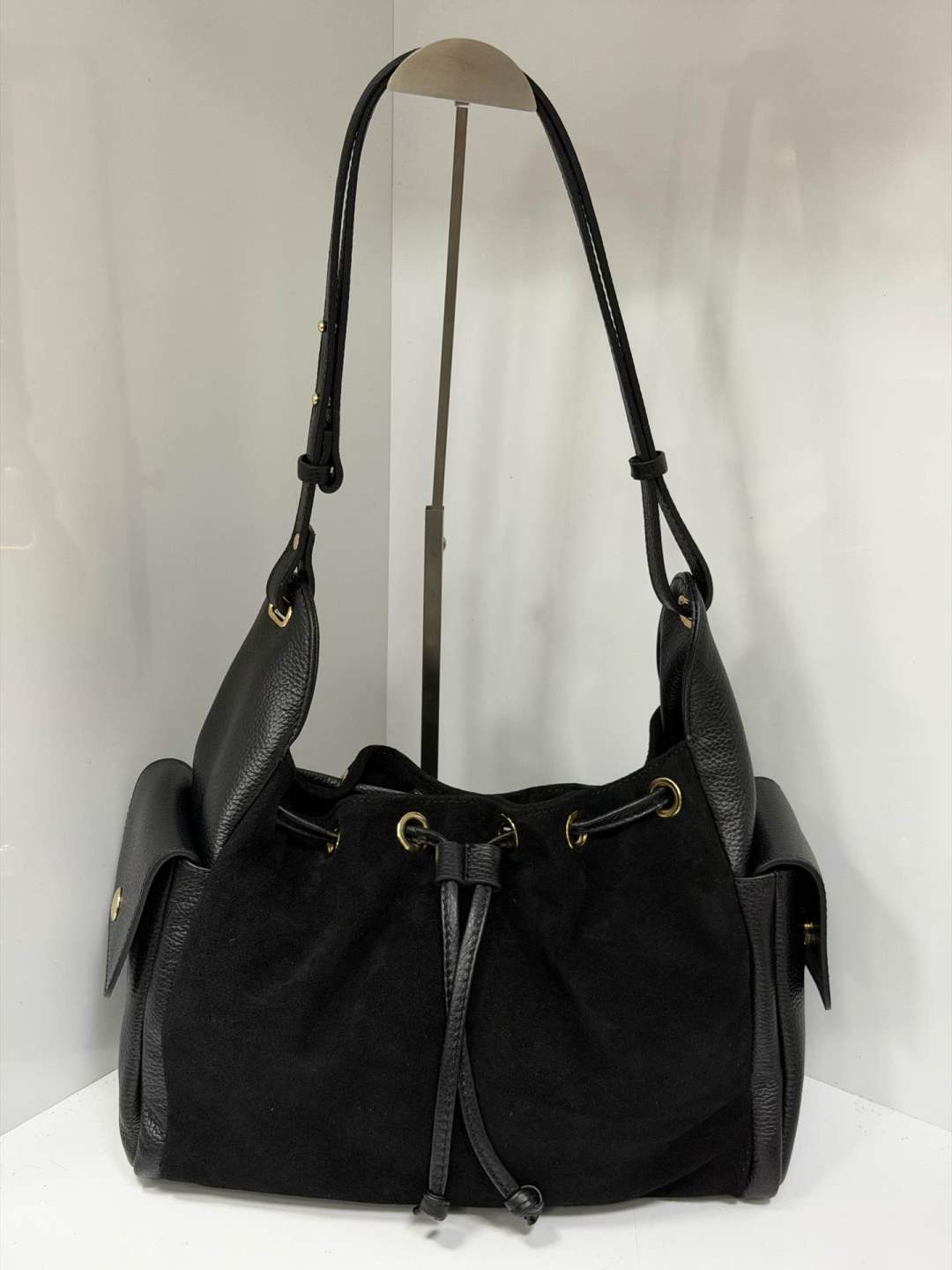 L0585 Bag 13.0in 5 Color Options
