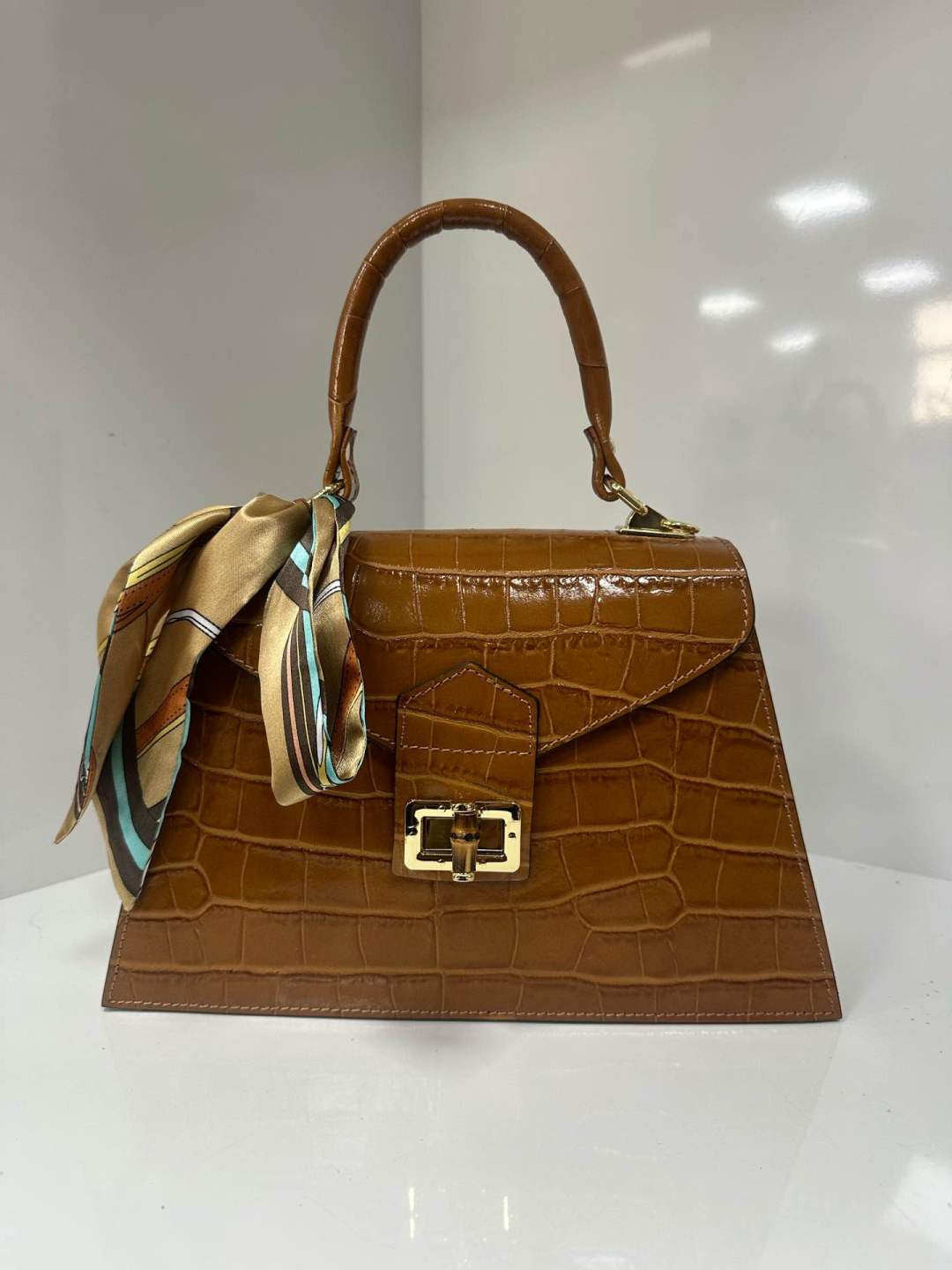 L0504 Bag 10.6in 12 Color Options
