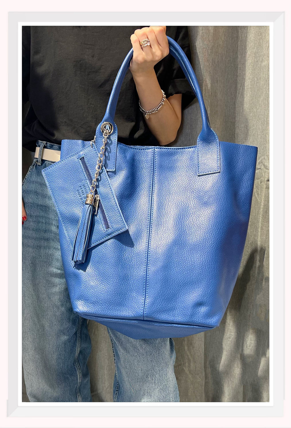 Z19160 Bag 16.1in 3 Color Options