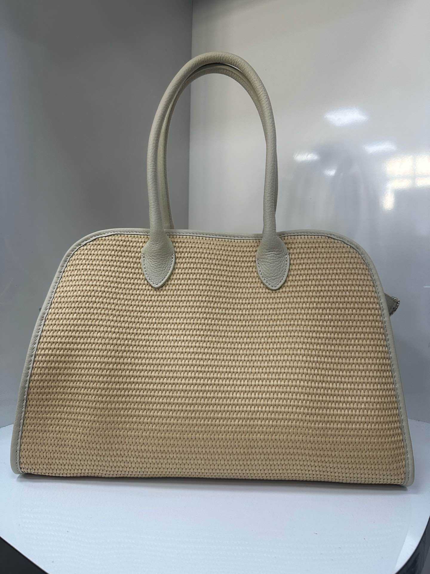 L0251 Bag 15.7in 5 Color Options