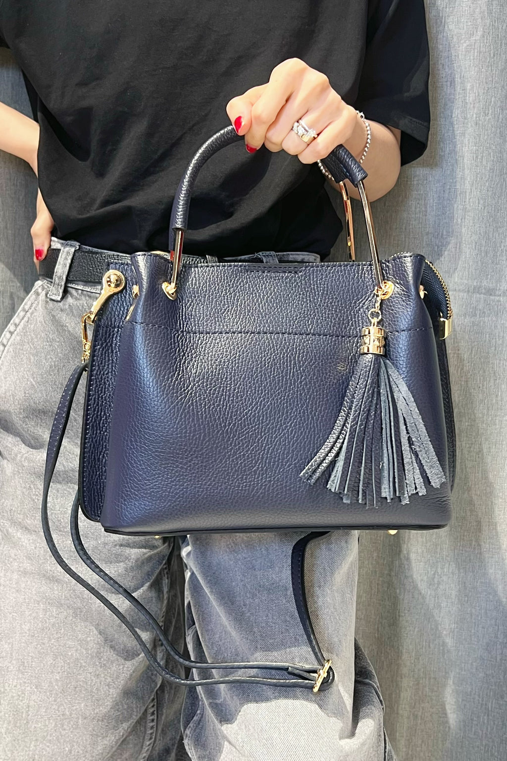 ZZ075 Navy Leather 3-Compartment Handbag