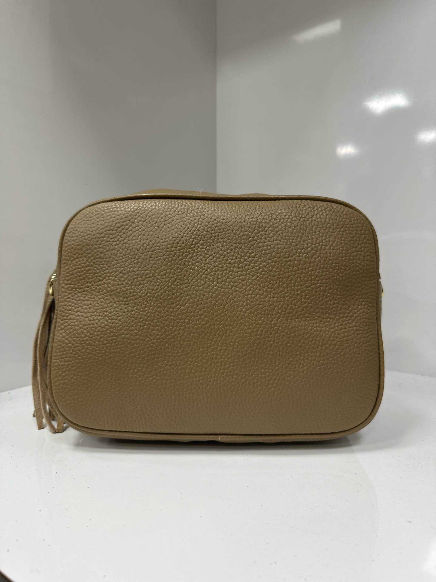 L0065 Bag 22 Color Options