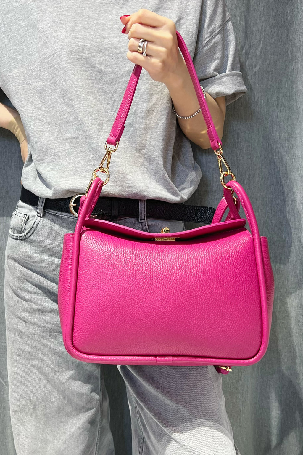 ZZ150 Fuchsia Leather Top Handle Bag