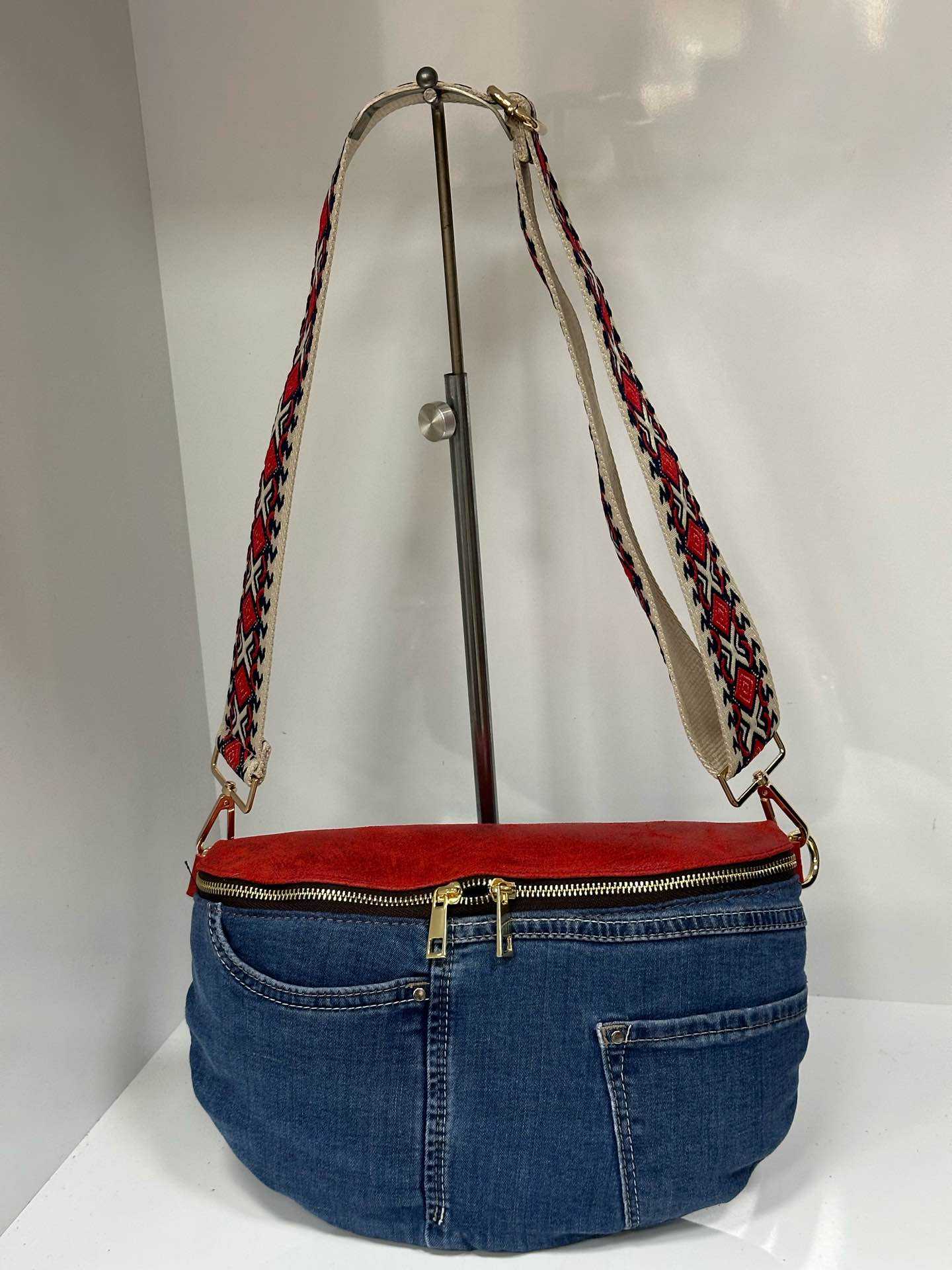 L0336 Bag 8.7in 8 Color Options