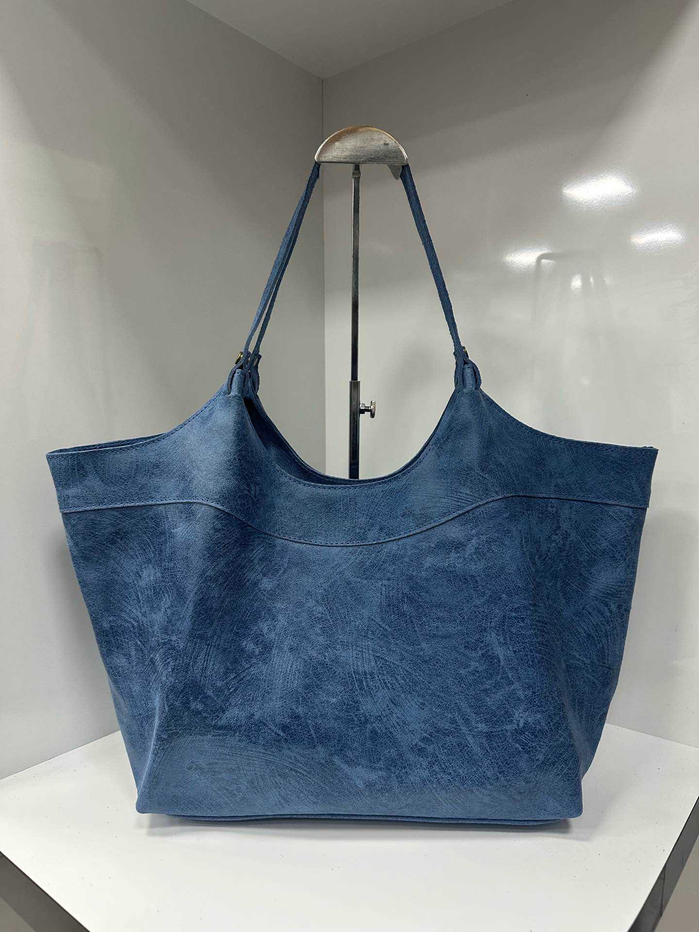 L0232 Bag 19.3in 9 Color Options