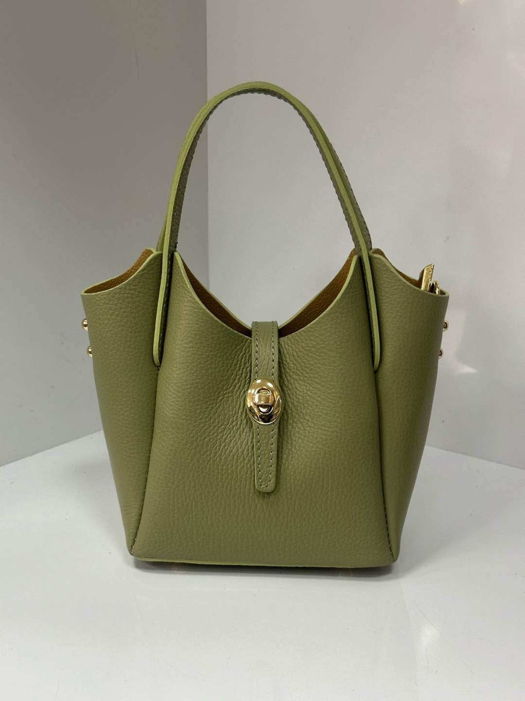 L0530 Bag 9.1in 10 Color Options