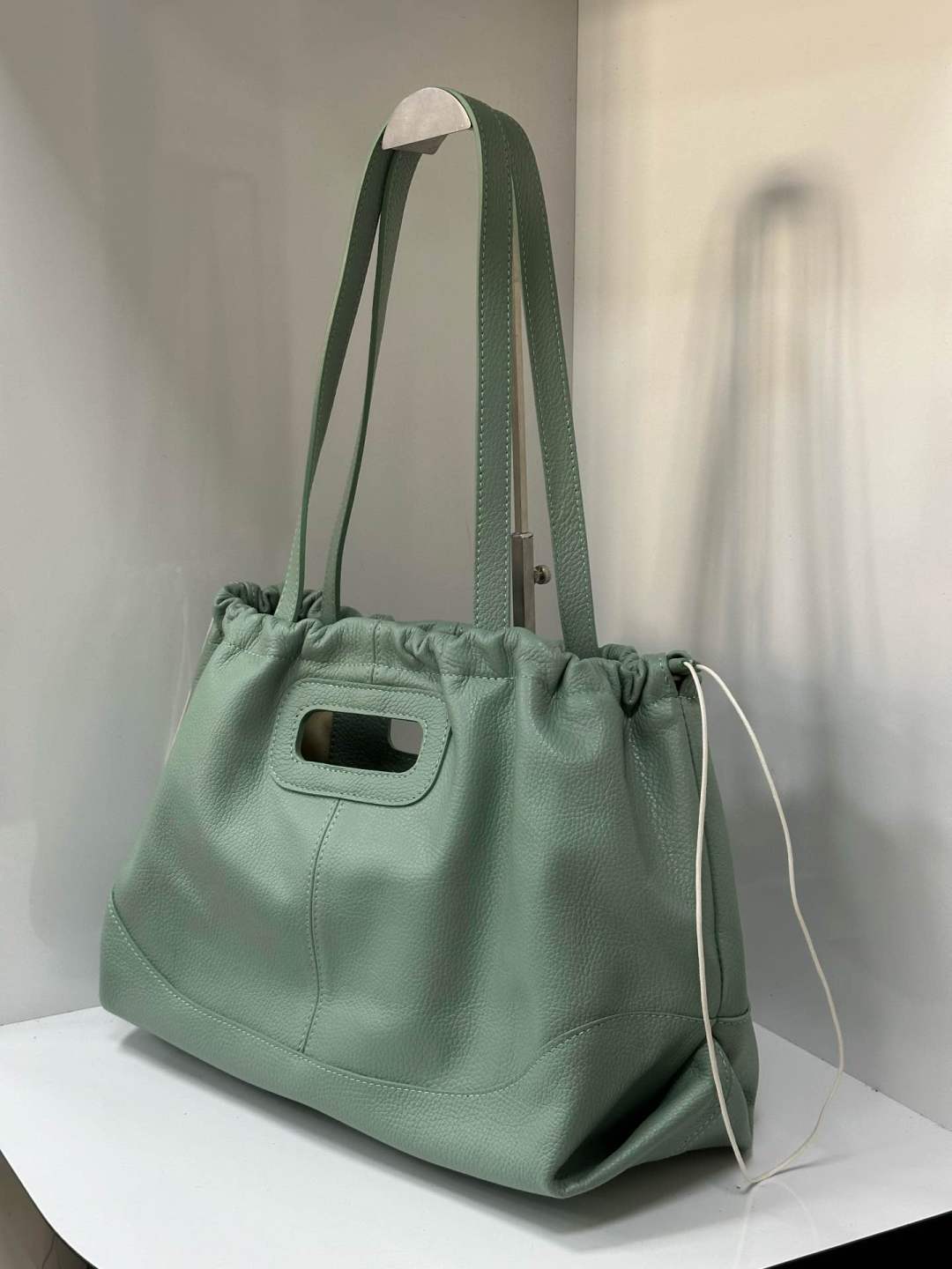 L0560 Bag 16.5in 9 Color Options